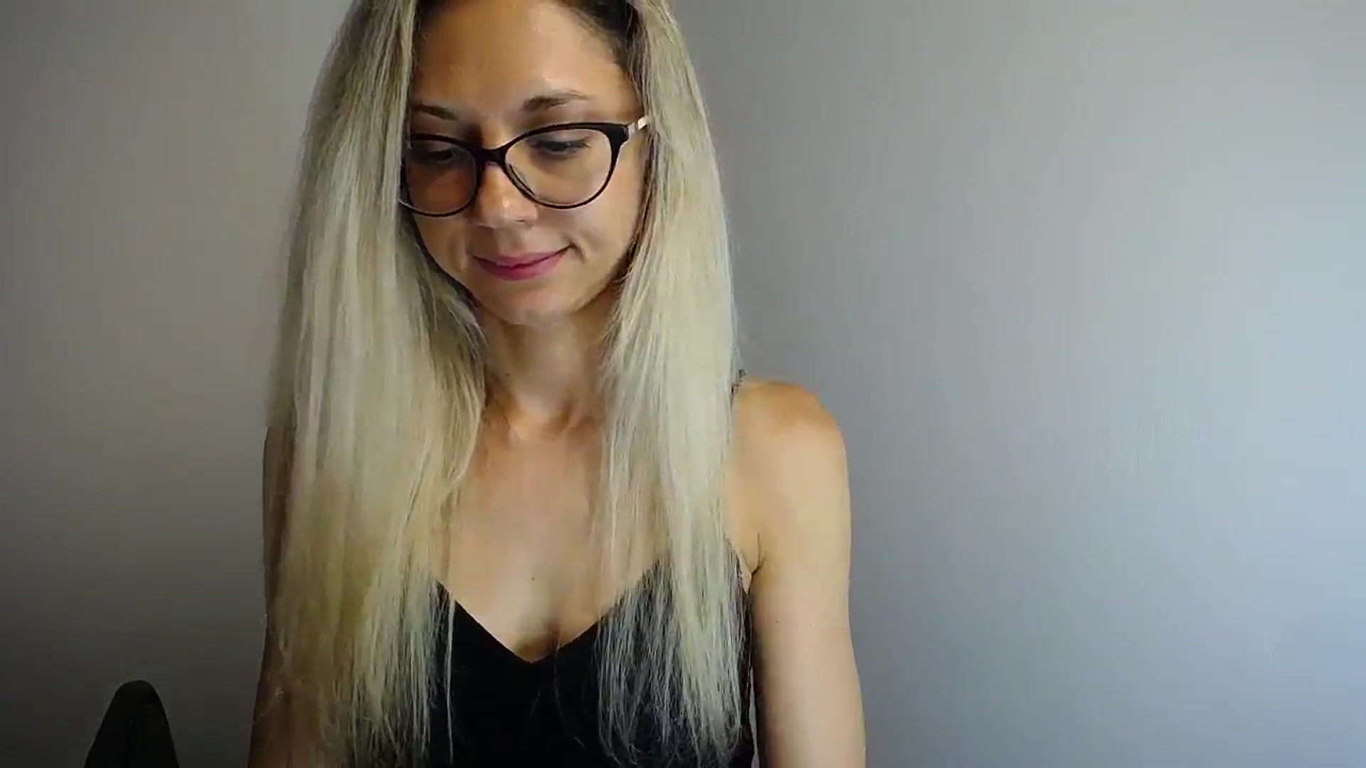 Gallery image thumbnail from Sunshine_alis's myfreecams stream on, 06/30/2024, 17:52 image 20 of 20