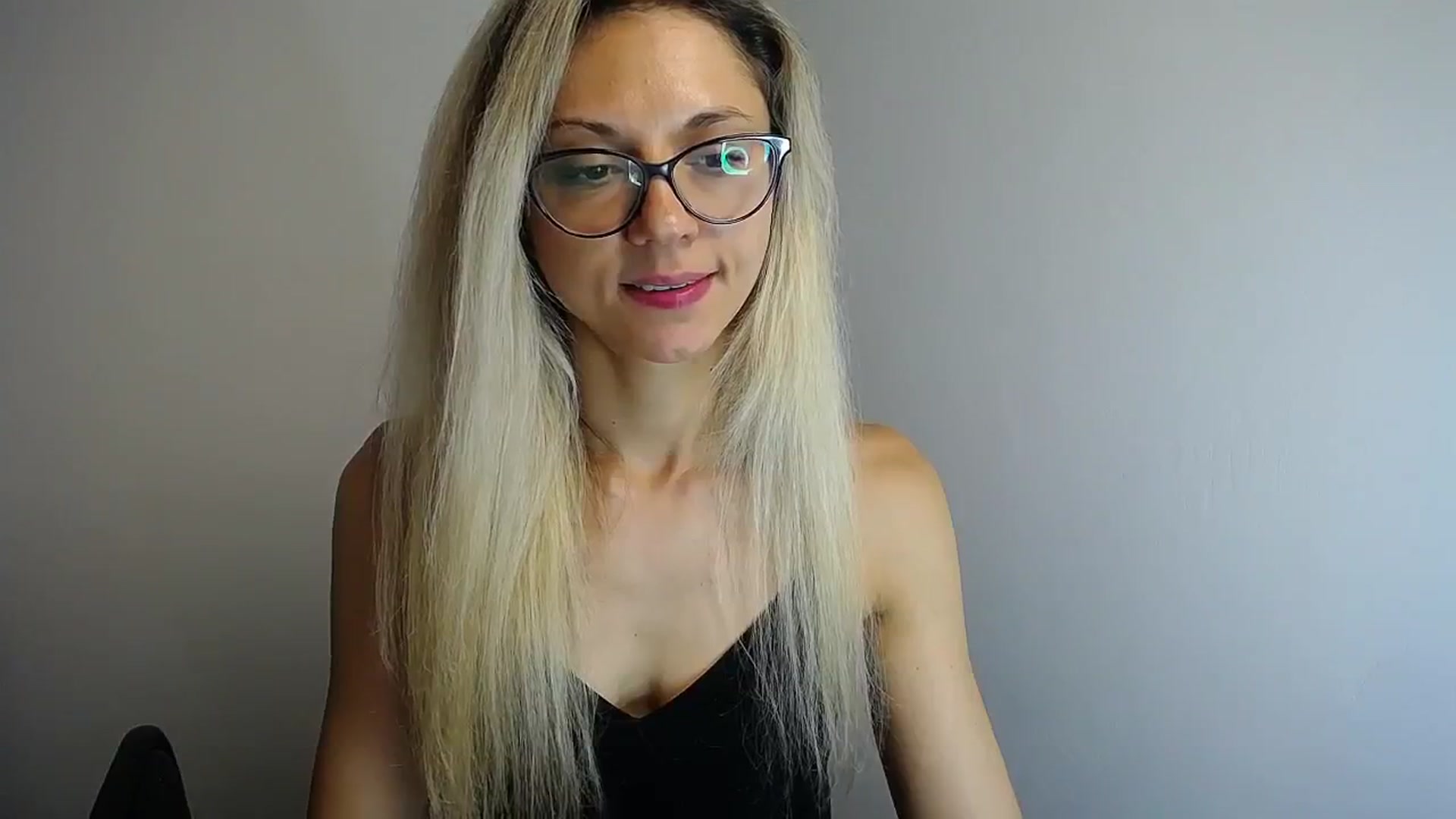Gallery image thumbnail from Sunshine_alis's myfreecams stream on, 06/30/2024, 17:52 image 17 of 20