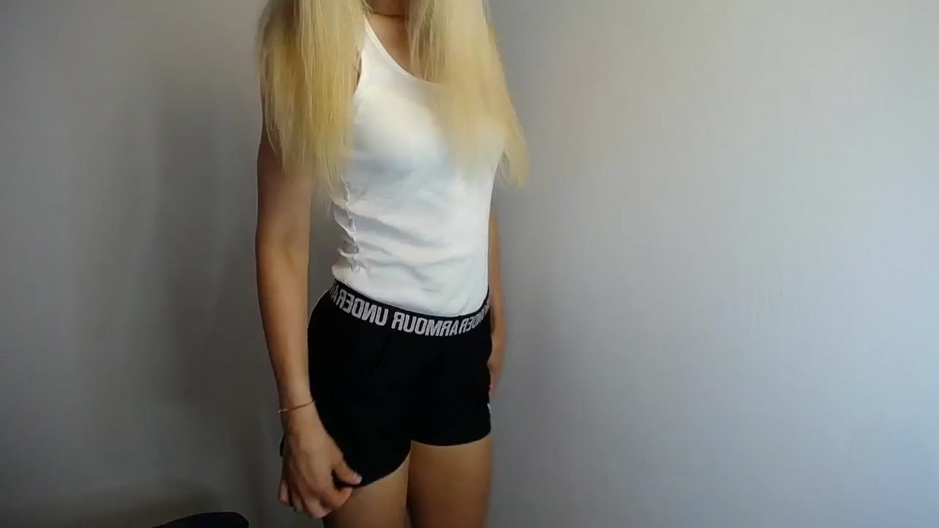 Gallery image thumbnail from Sunshine_alis's myfreecams stream on, 07/01/2024, 12:30 image 12 of 20