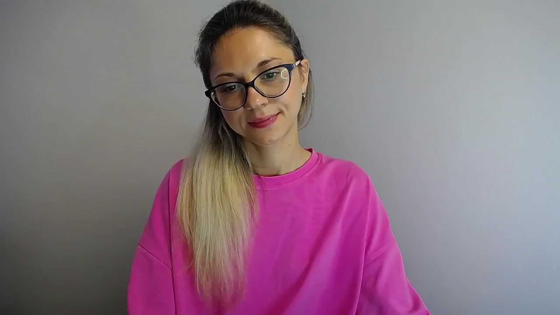 Gallery image thumbnail from Sunshine_alis's myfreecams stream on, 07/03/2024, 12:04 image 2 of 20
