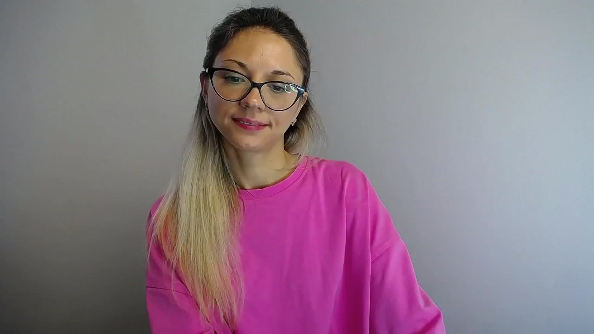 Gallery image thumbnail from Sunshine_alis's myfreecams stream on, 07/03/2024, 12:04 image 9 of 20