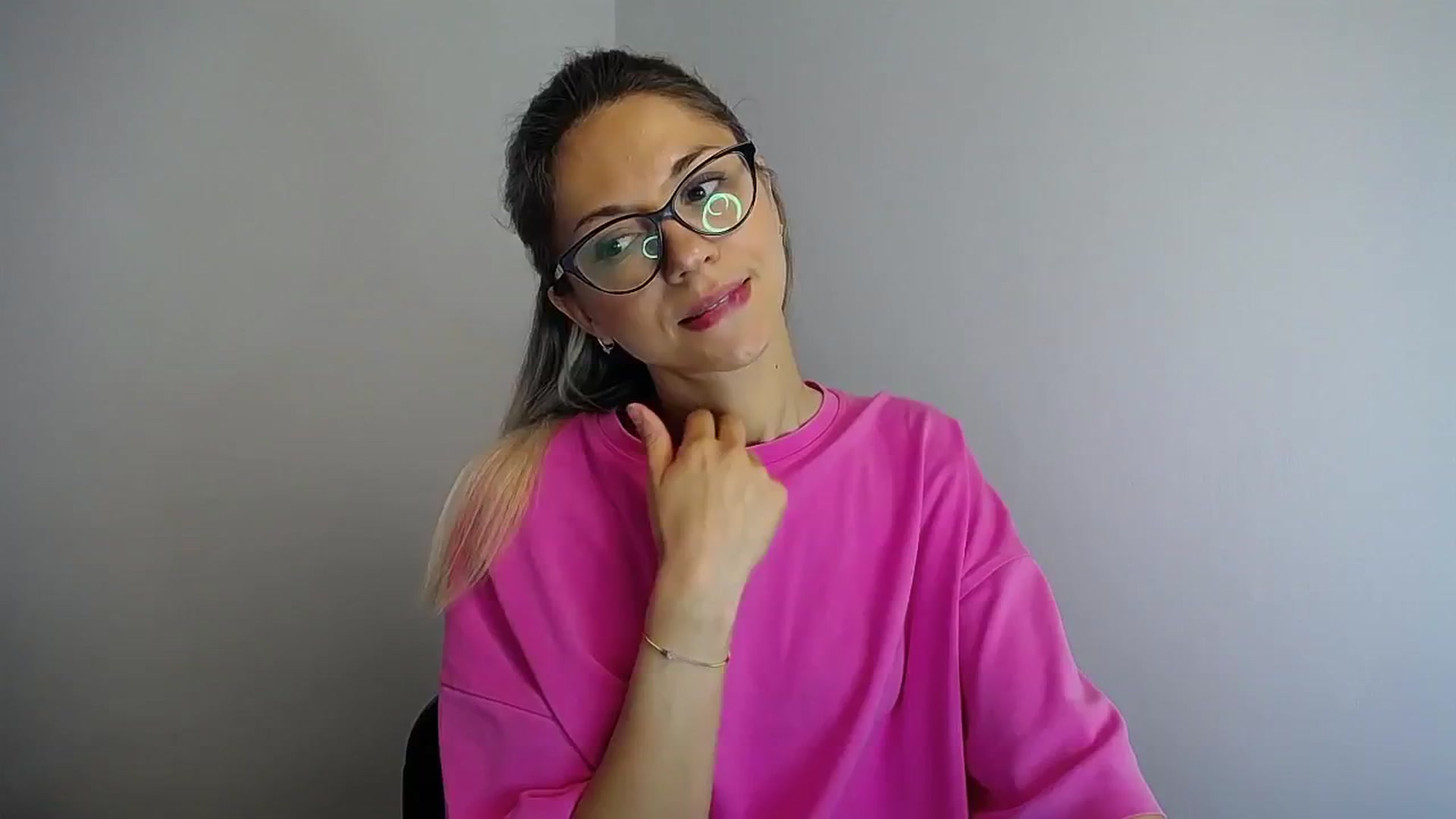 Gallery image thumbnail from Sunshine_alis's myfreecams stream on, 07/03/2024, 12:04 image 10 of 20