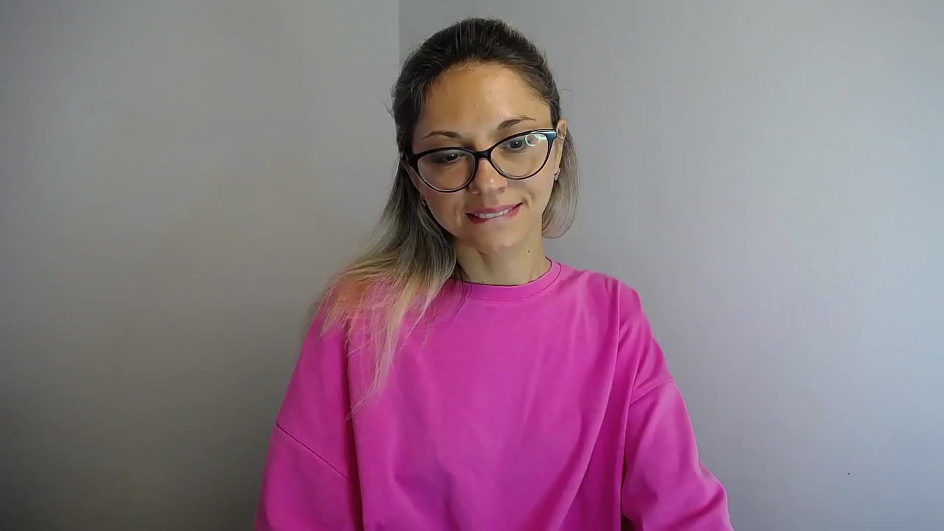 Gallery image thumbnail from Sunshine_alis's myfreecams stream on, 07/03/2024, 12:04 image 15 of 20