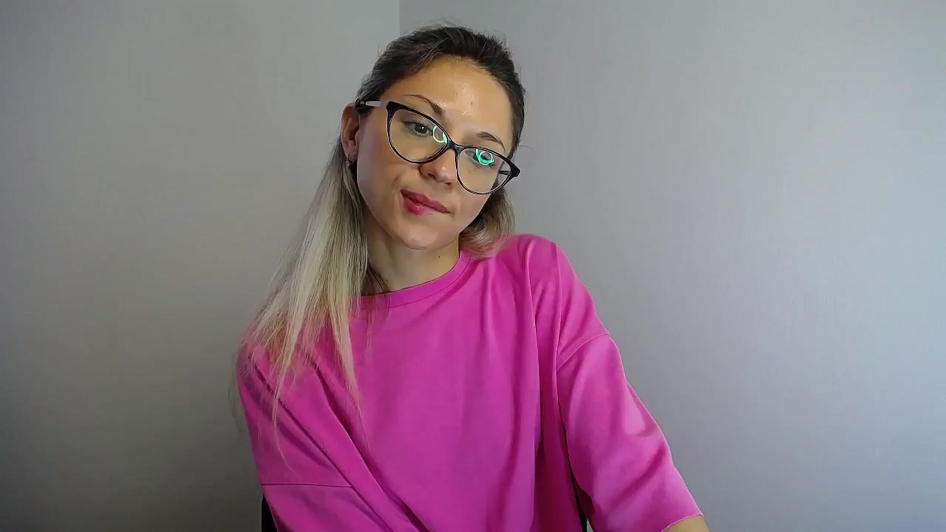 Gallery image thumbnail from Sunshine_alis's myfreecams stream on, 07/03/2024, 12:04 image 18 of 20