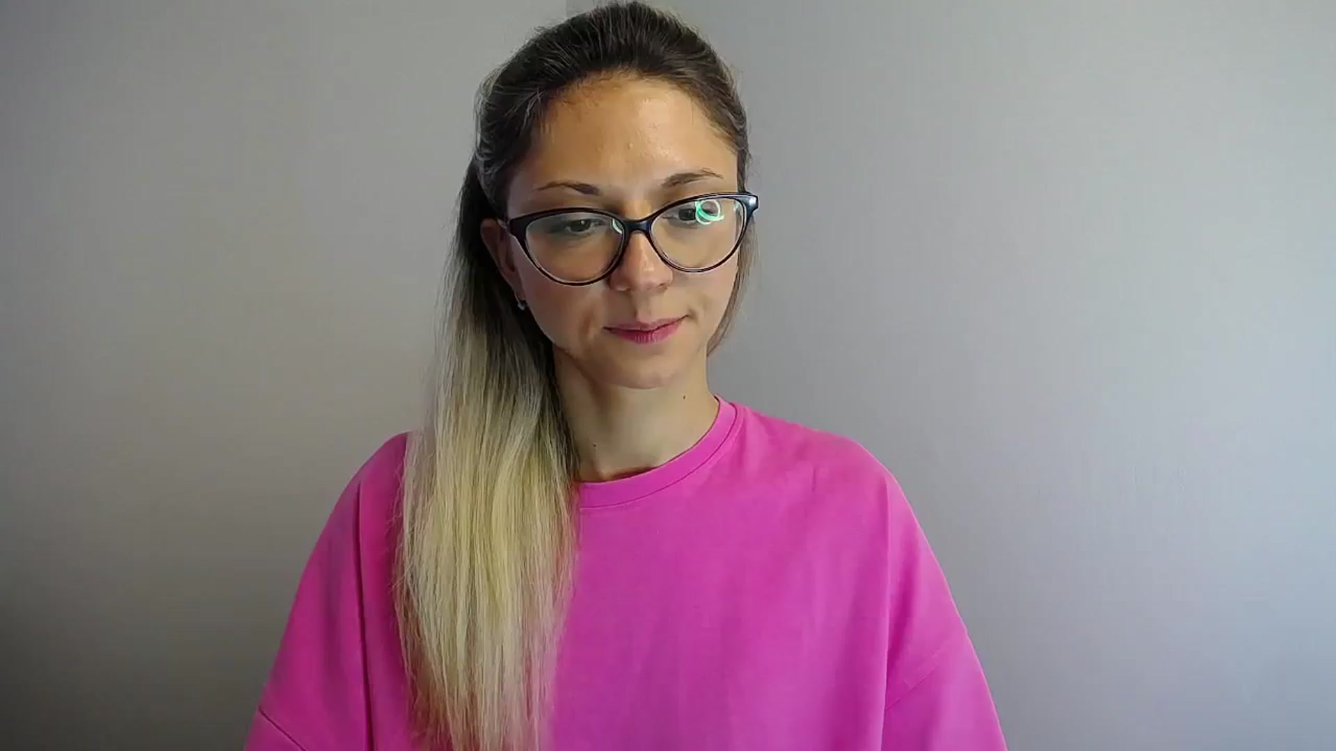 Gallery image thumbnail from Sunshine_alis's myfreecams stream on, 07/03/2024, 13:05 image 2 of 20