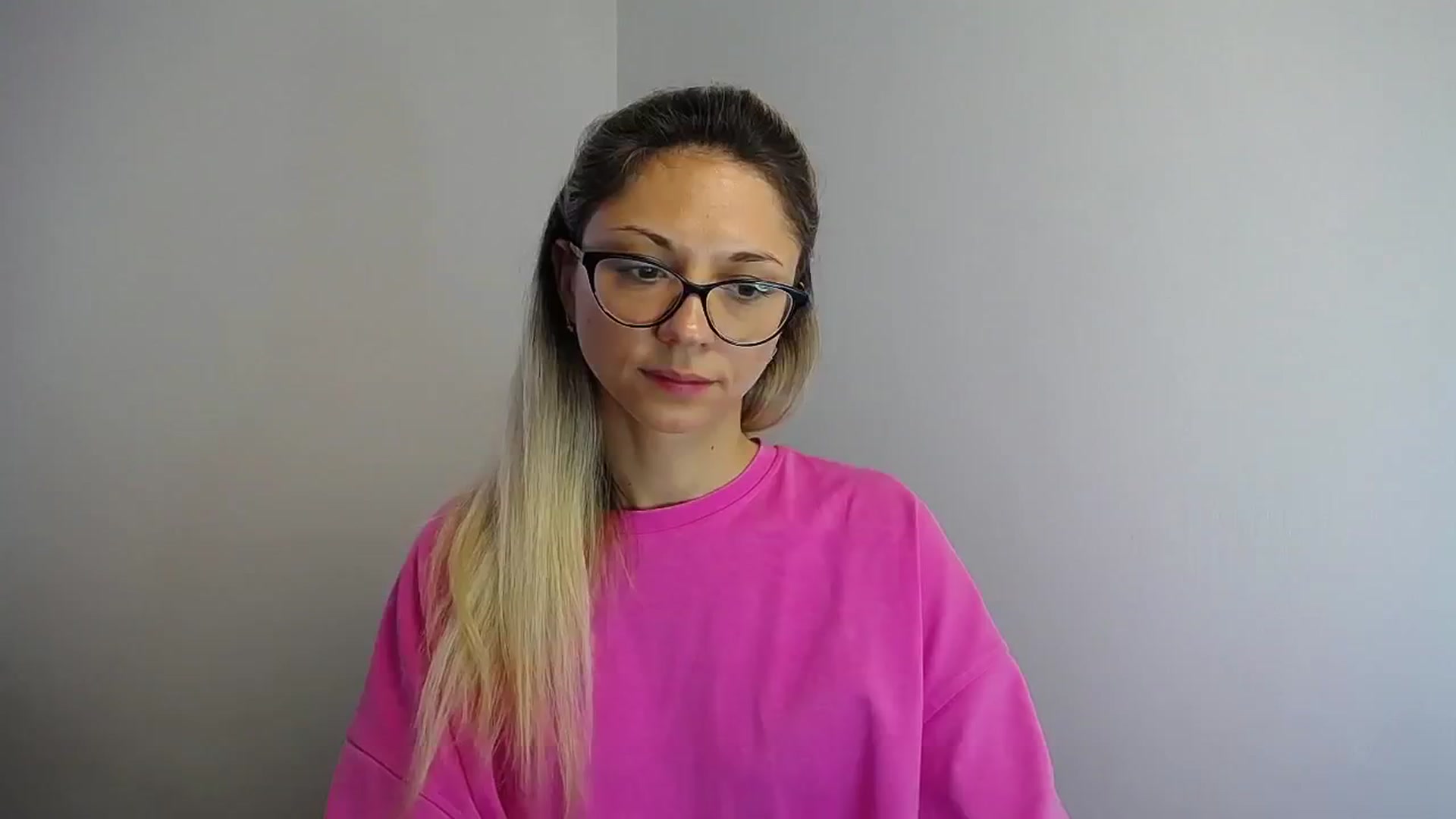 Gallery image thumbnail from Sunshine_alis's myfreecams stream on, 07/03/2024, 13:05 image 6 of 20