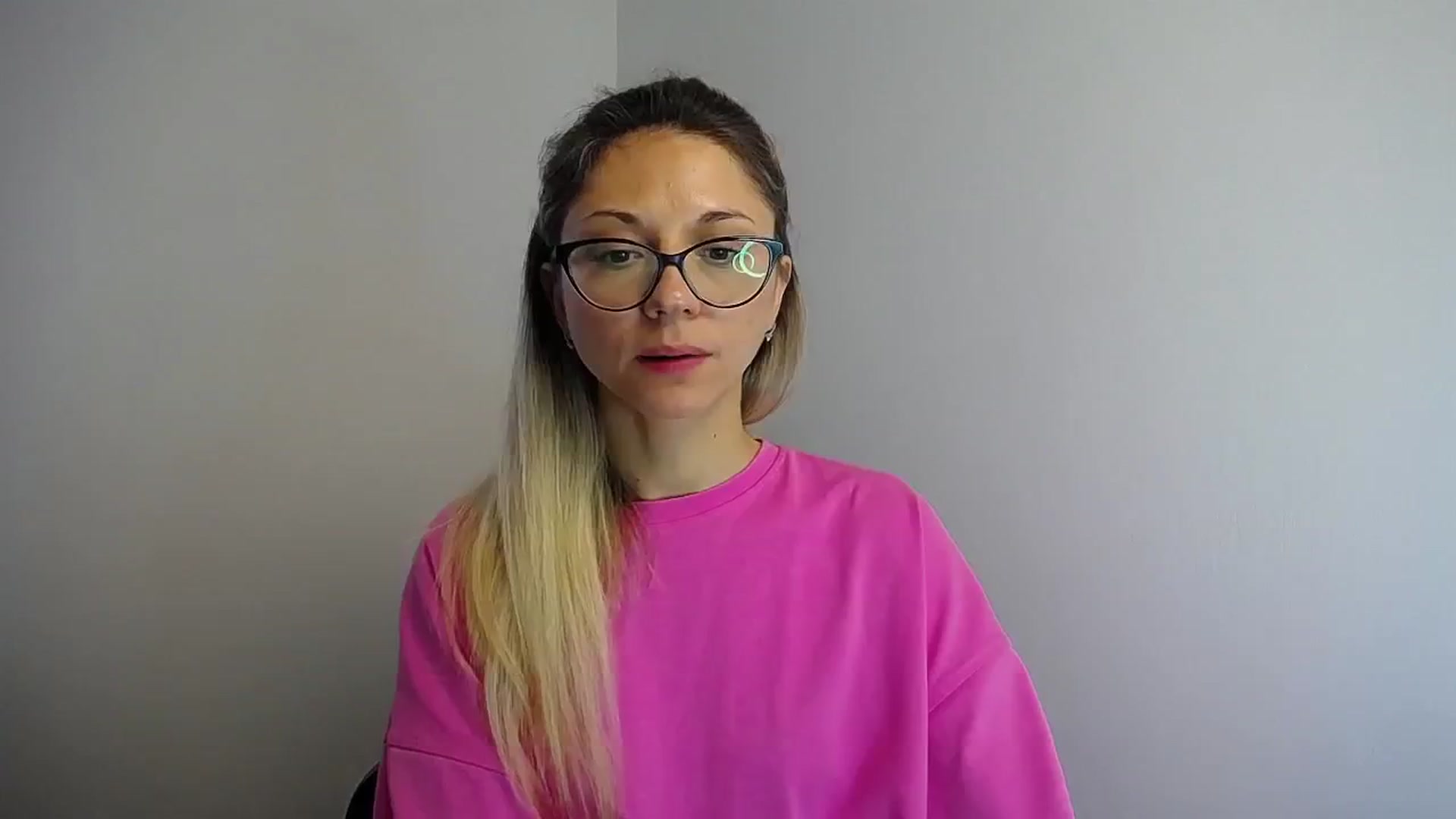 Gallery image thumbnail from Sunshine_alis's myfreecams stream on, 07/03/2024, 13:05 image 10 of 20