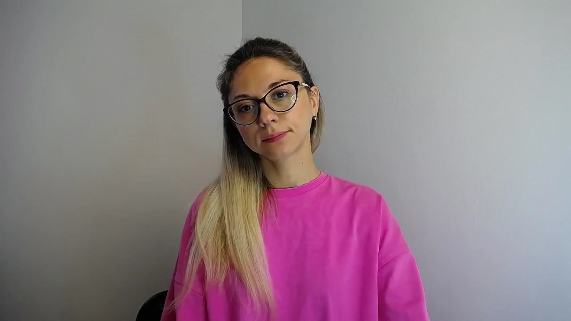 Gallery image thumbnail from Sunshine_alis's myfreecams stream on, 07/03/2024, 13:05 image 5 of 20
