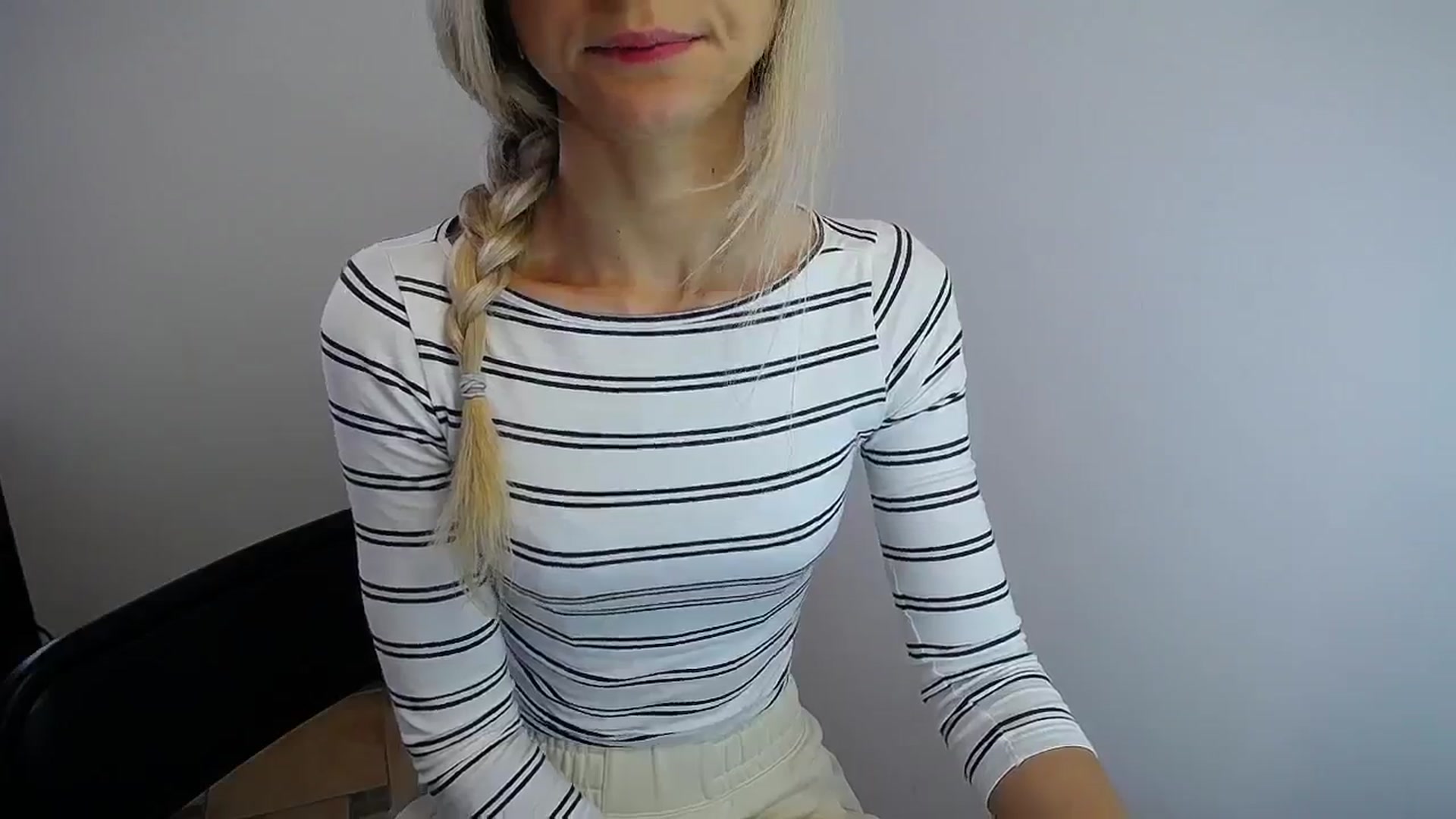 Gallery image thumbnail from Sunshine_alis's myfreecams stream on, 07/04/2024, 12:39 image 12 of 20