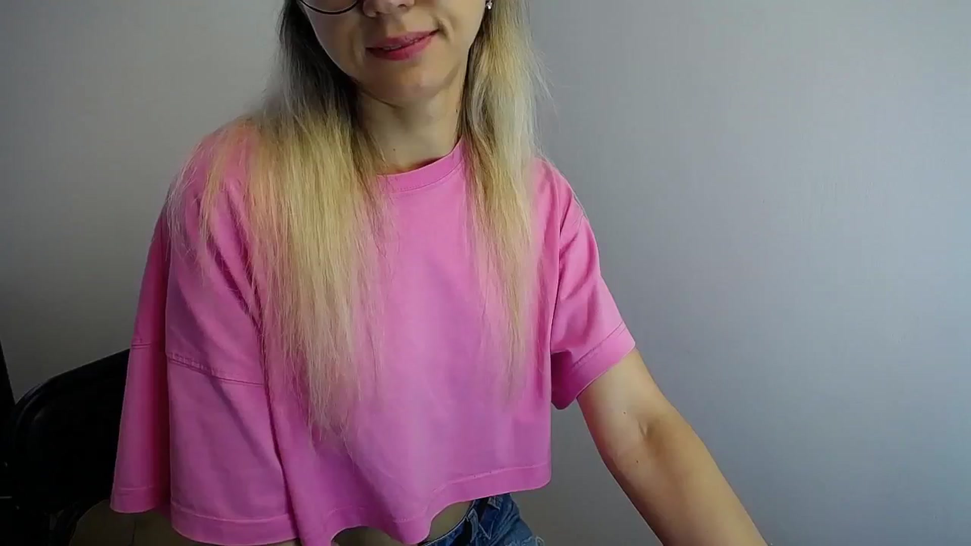 Gallery image thumbnail from Sunshine_alis's myfreecams stream on, 07/08/2024, 15:01 image 16 of 20