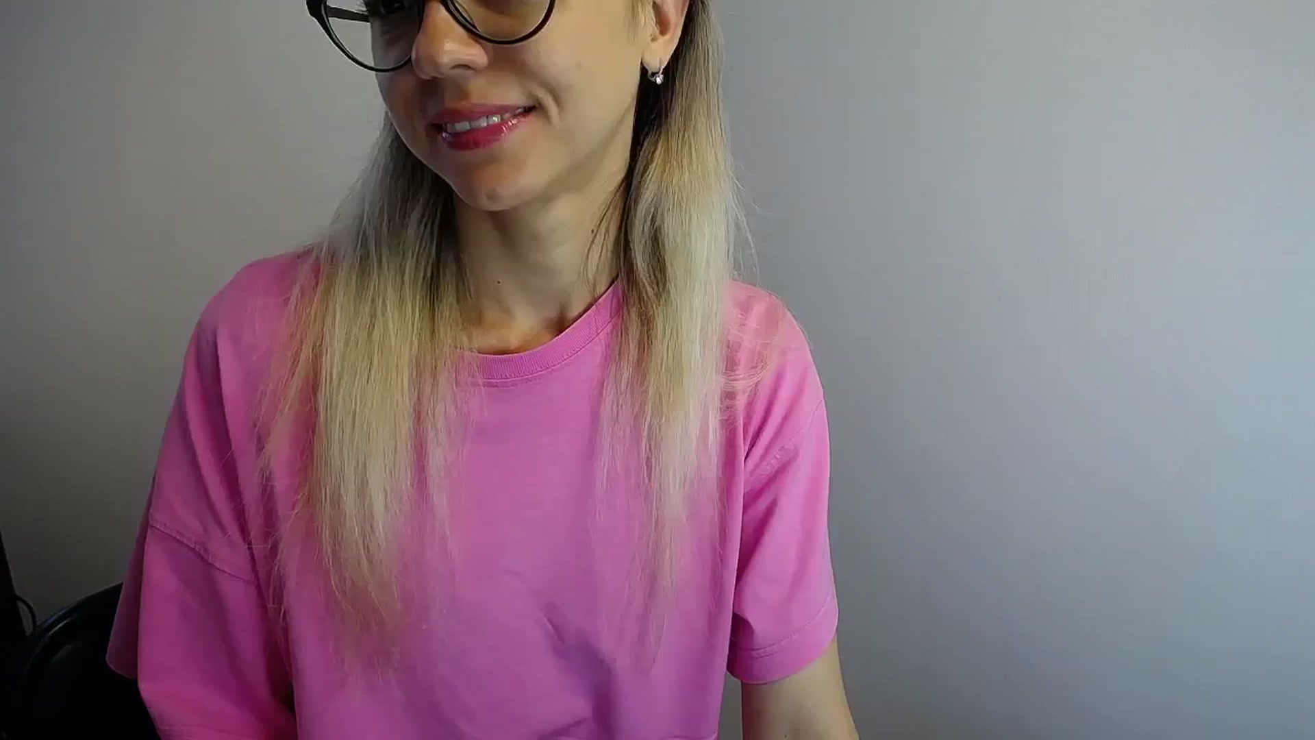 Gallery image thumbnail from Sunshine_alis's myfreecams stream on, 07/08/2024, 15:01 image 2 of 20
