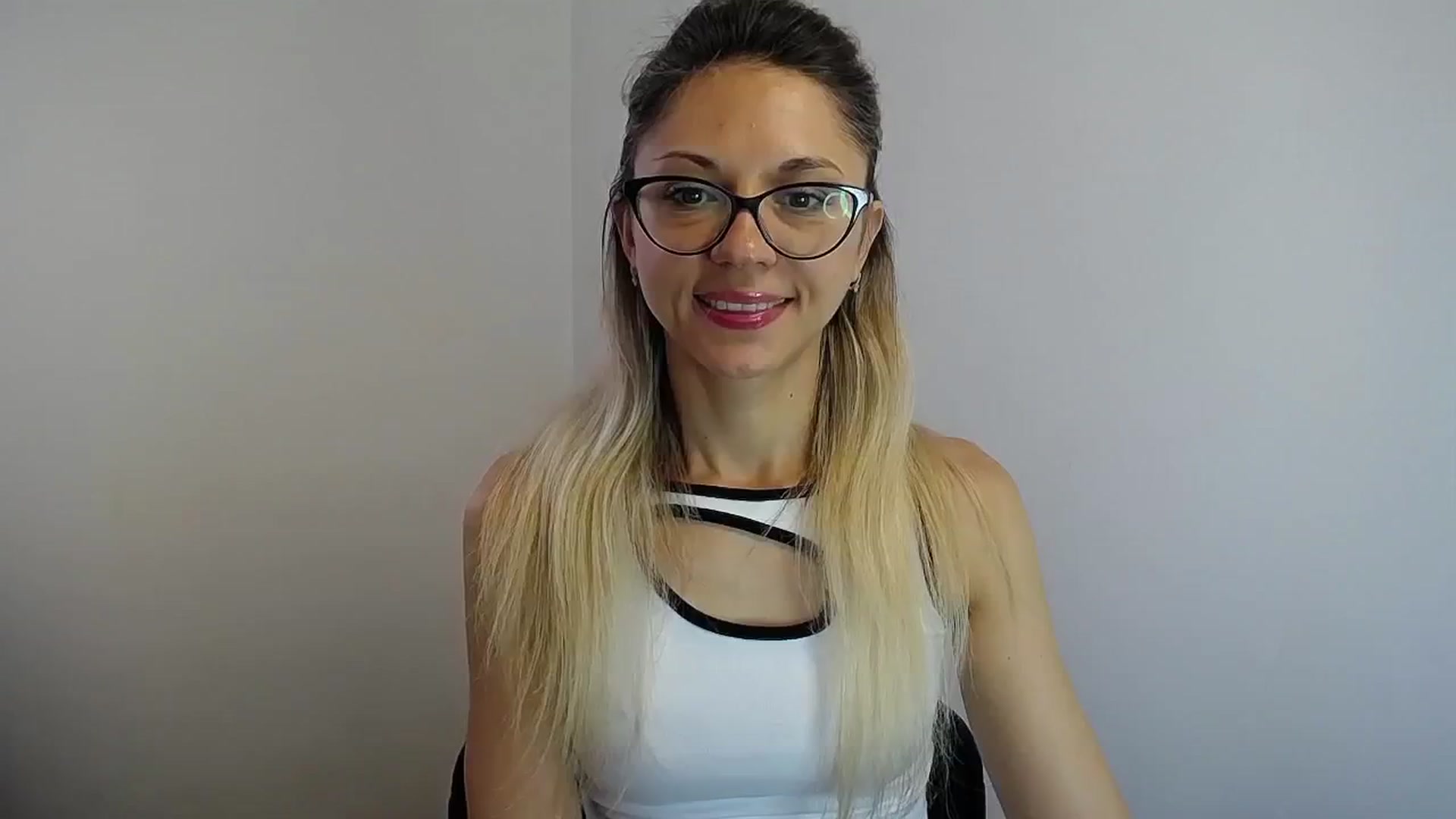 Gallery image thumbnail from Sunshine_alis's myfreecams stream on, 07/09/2024, 13:03 image 5 of 20