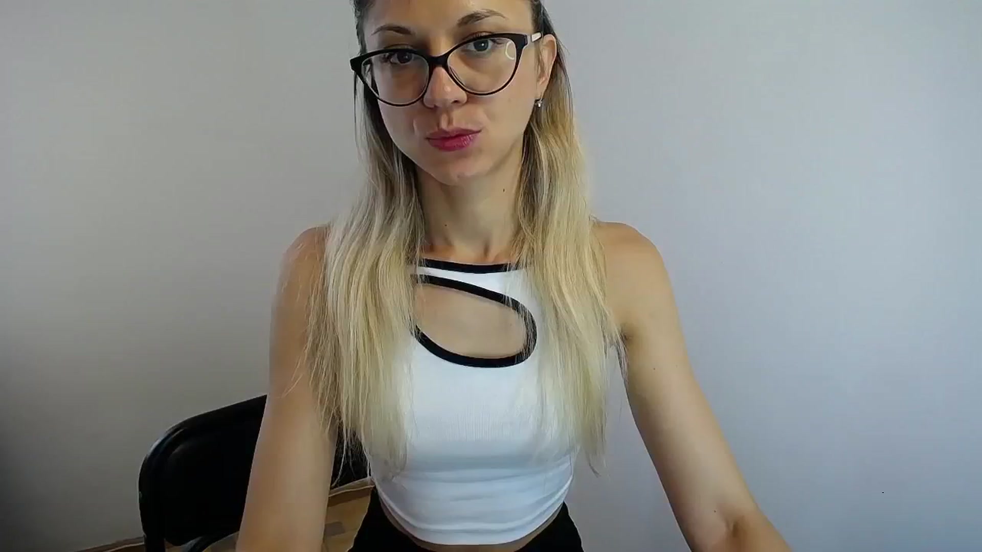 Gallery image thumbnail from Sunshine_alis's myfreecams stream on, 07/09/2024, 13:03 image 14 of 20