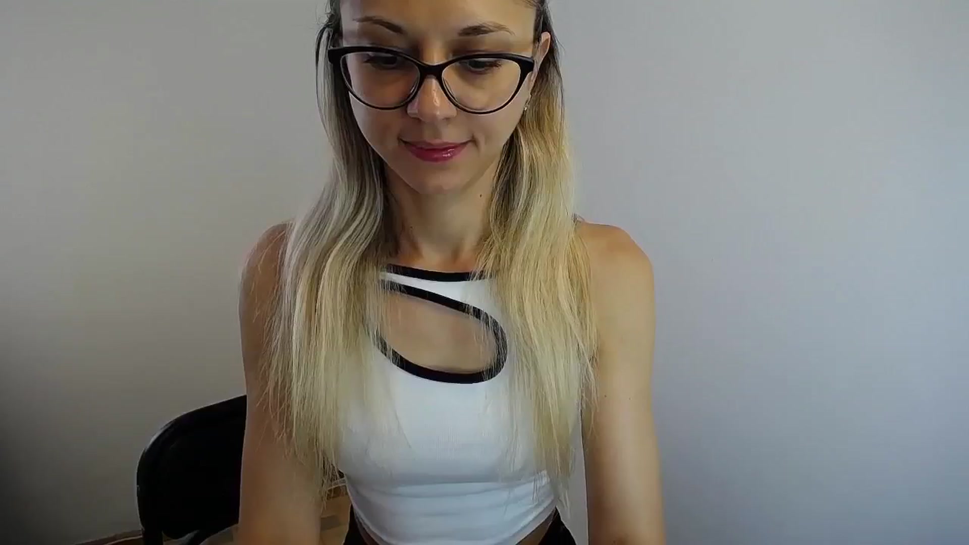 Gallery image thumbnail from Sunshine_alis's myfreecams stream on, 07/09/2024, 13:03 image 17 of 20