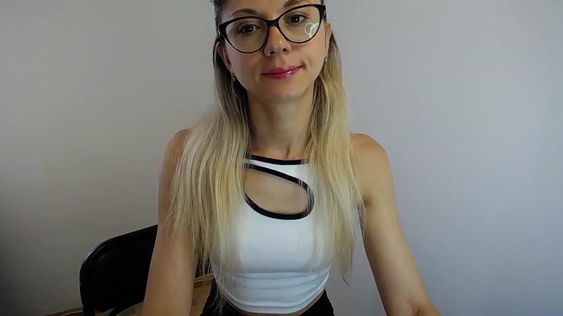 Gallery image thumbnail from Sunshine_alis's myfreecams stream on, 07/09/2024, 13:03 image 15 of 20