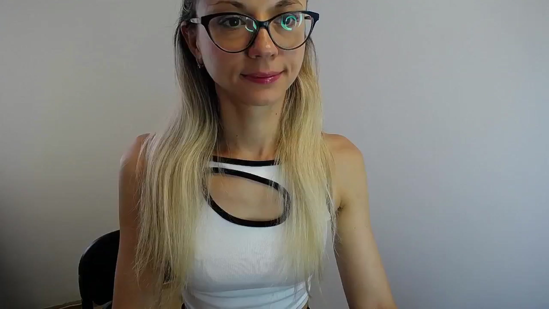 Gallery image thumbnail from Sunshine_alis's myfreecams stream on, 07/09/2024, 13:03 image 20 of 20