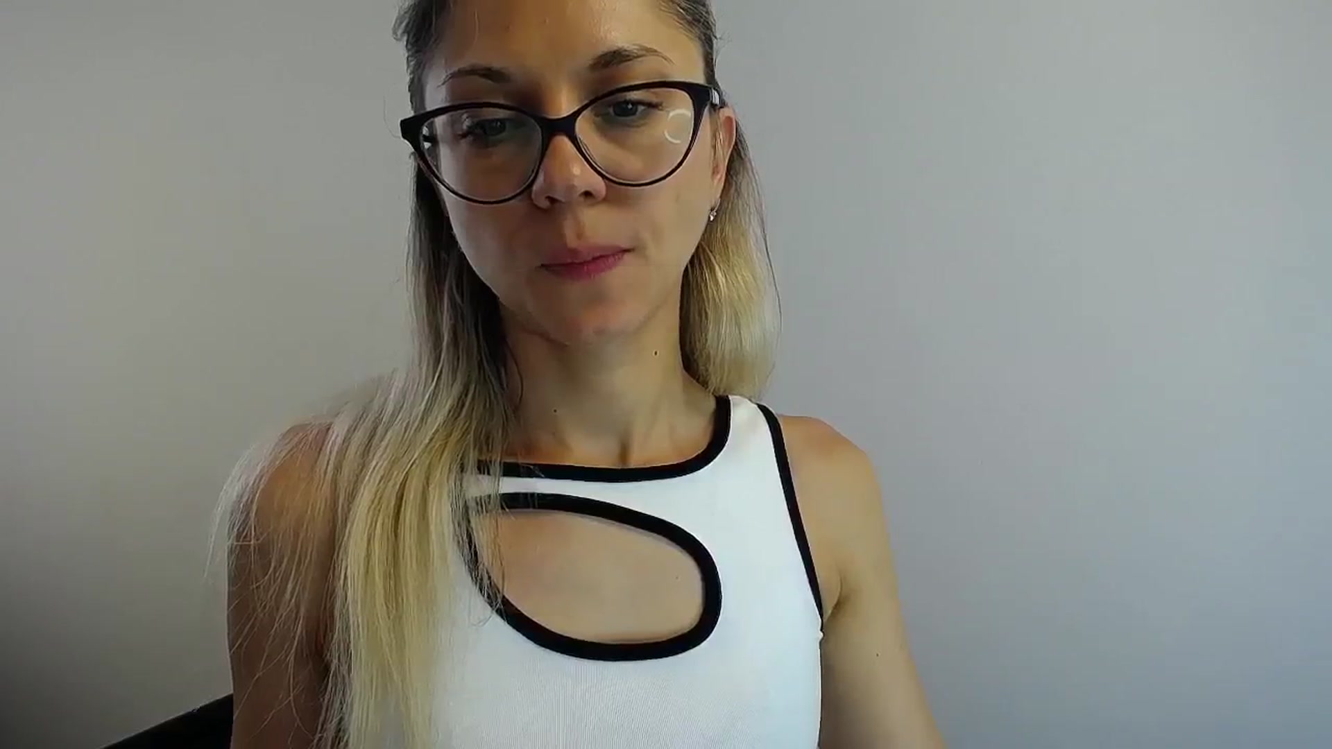 Gallery image thumbnail from Sunshine_alis's myfreecams stream on, 07/09/2024, 13:55 image 12 of 20