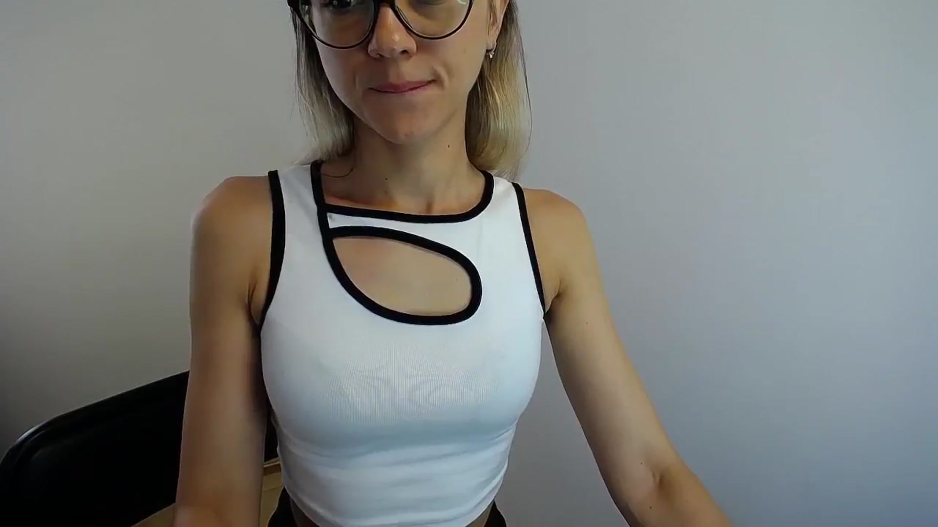 Gallery image thumbnail from Sunshine_alis's myfreecams stream on, 07/09/2024, 13:55 image 4 of 20
