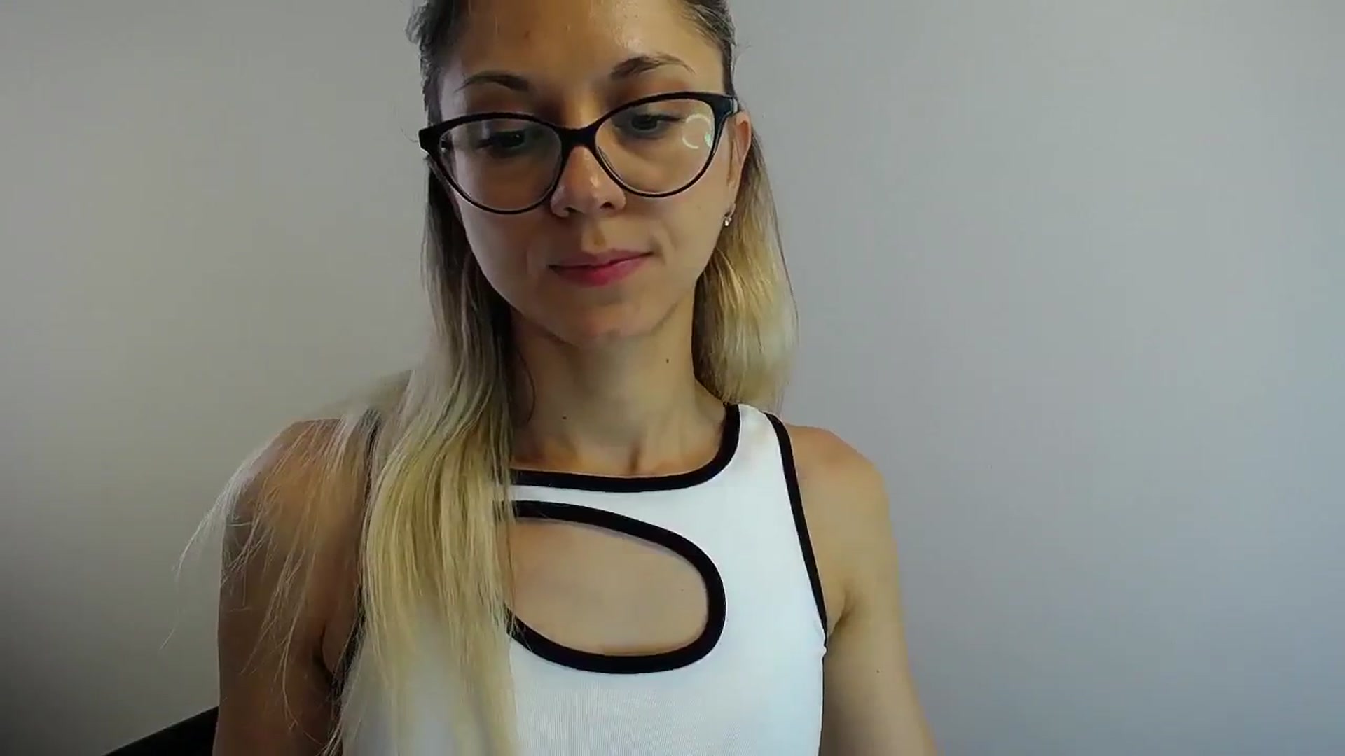 Gallery image thumbnail from Sunshine_alis's myfreecams stream on, 07/09/2024, 13:55 image 16 of 20