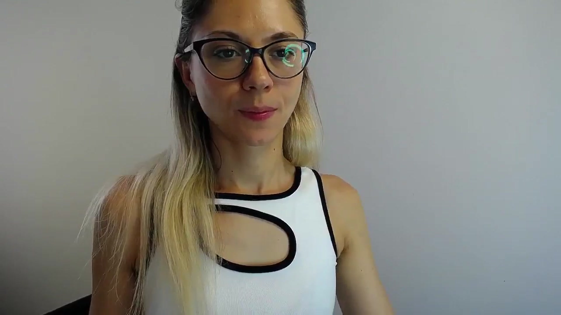 Gallery image thumbnail from Sunshine_alis's myfreecams stream on, 07/09/2024, 13:55 image 13 of 20
