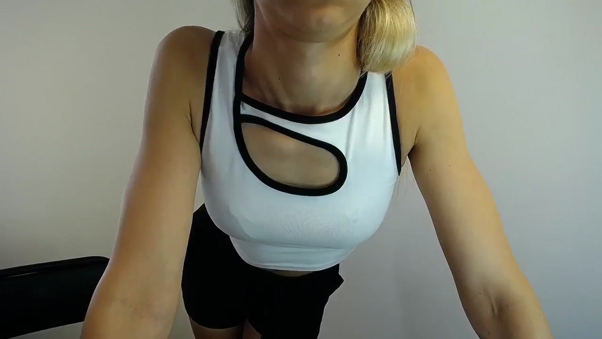 Gallery image thumbnail from Sunshine_alis's myfreecams stream on, 07/09/2024, 13:55 image 18 of 20