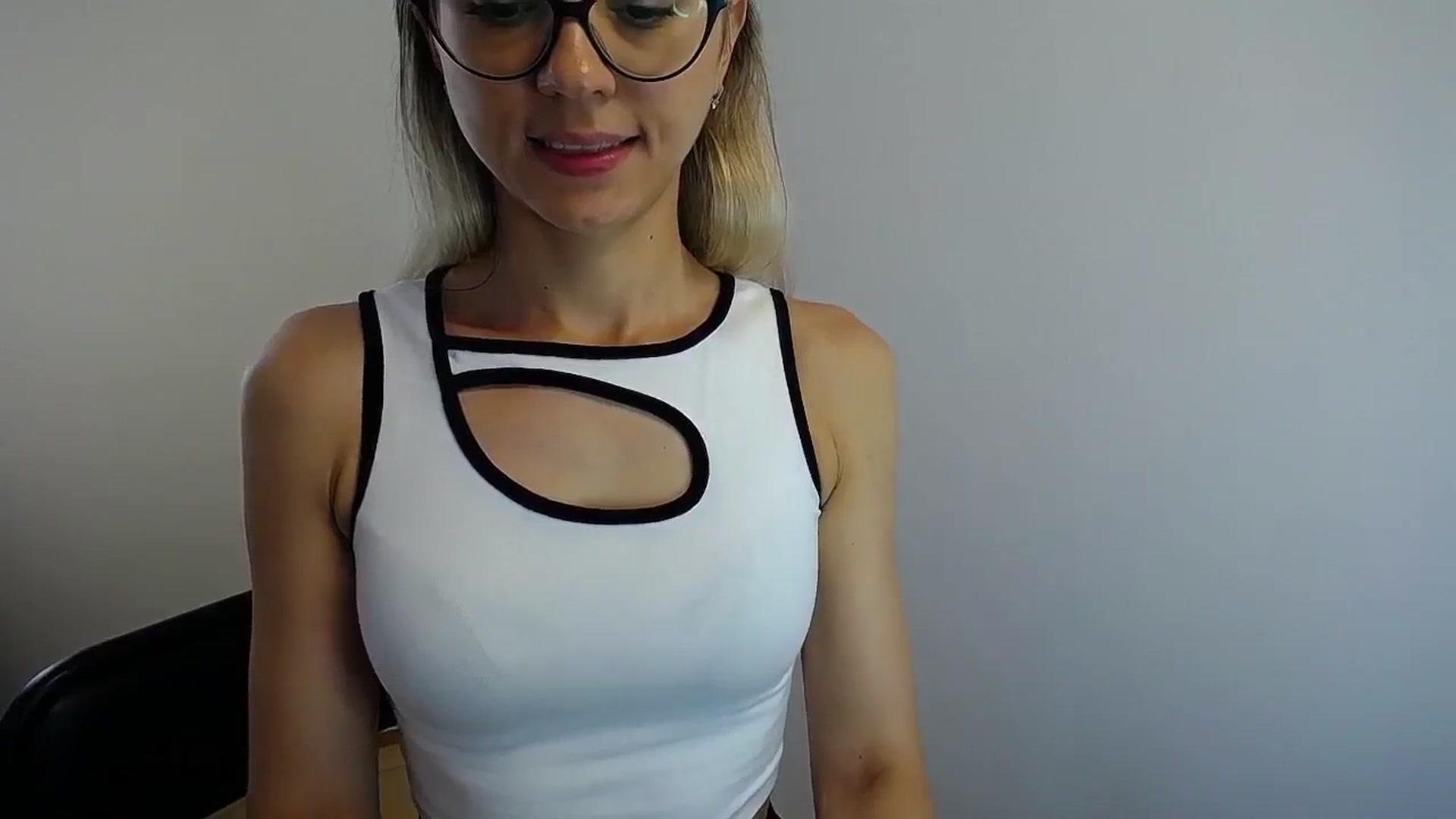 Gallery image thumbnail from Sunshine_alis's myfreecams stream on, 07/09/2024, 13:55 image 6 of 20