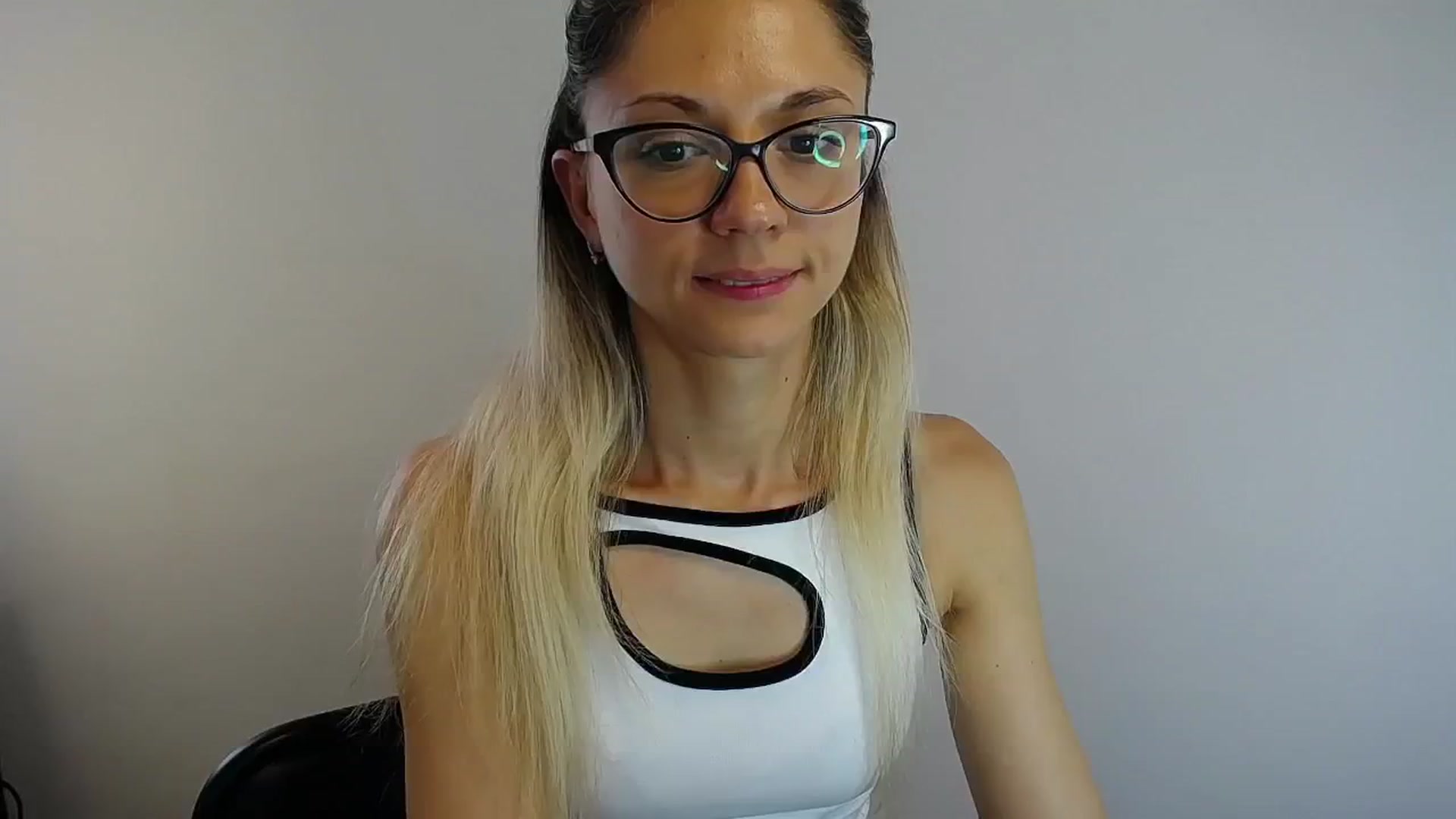 Gallery image thumbnail from Sunshine_alis's myfreecams stream on, 07/09/2024, 14:31 image 10 of 20