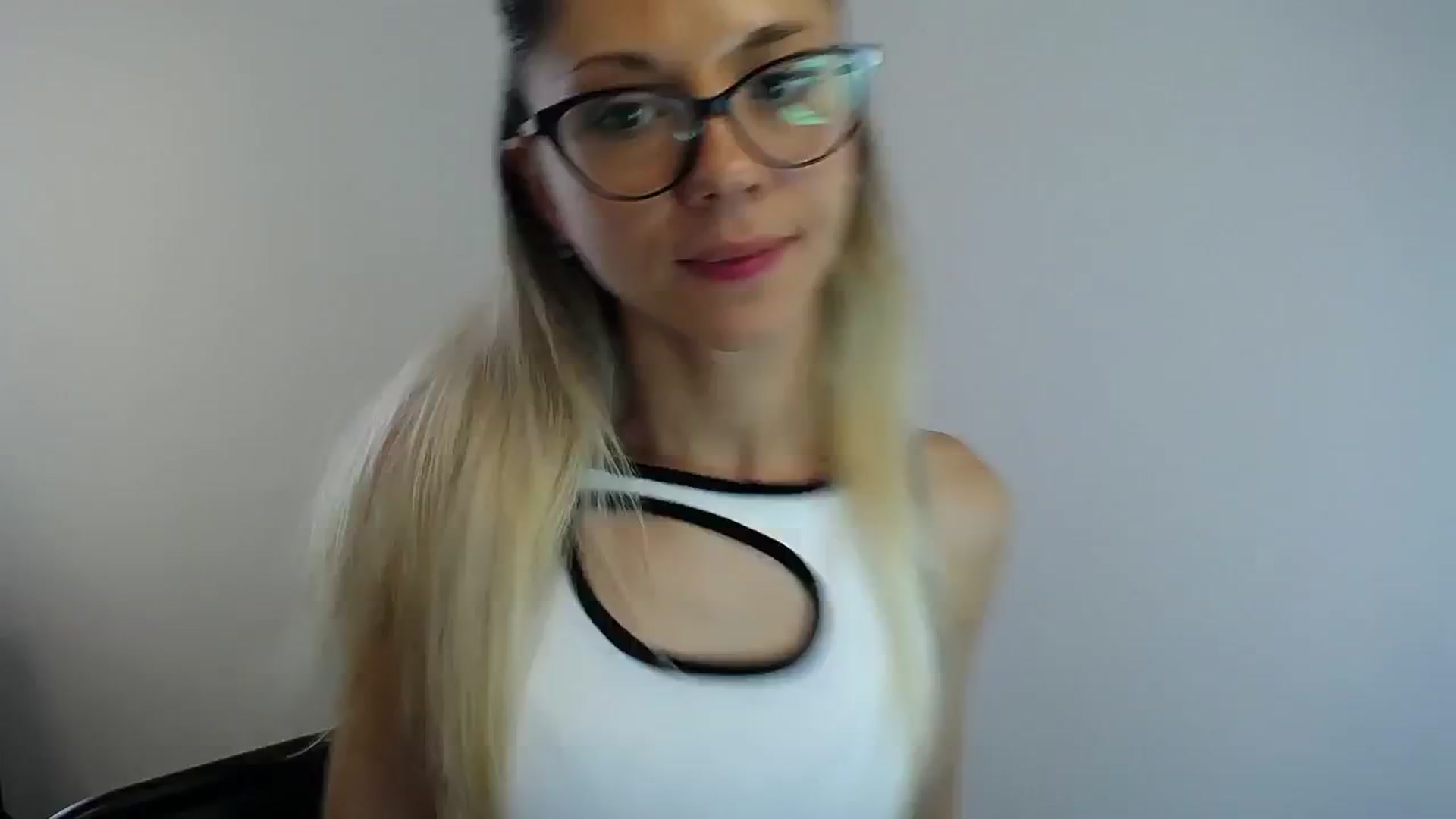 Gallery image thumbnail from Sunshine_alis's myfreecams stream on, 07/09/2024, 14:31 image 2 of 20