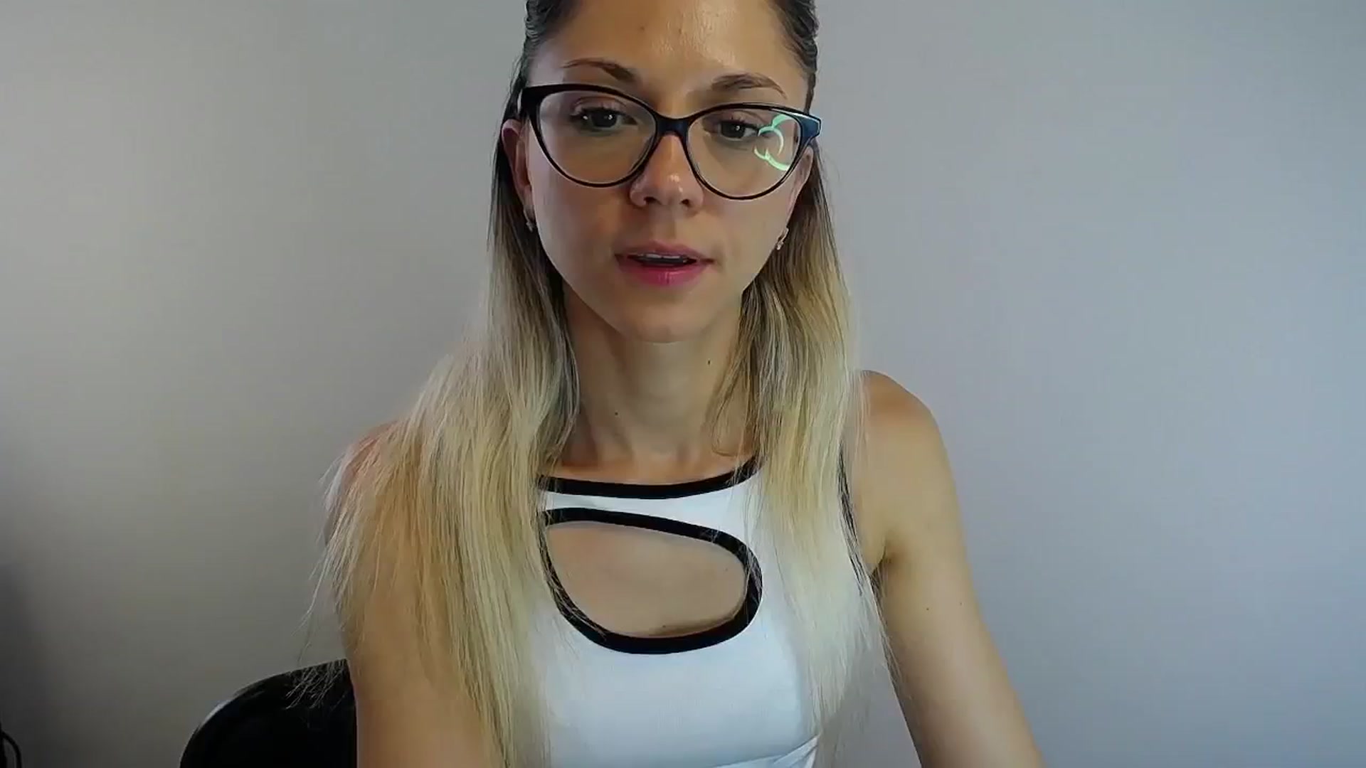 Gallery image thumbnail from Sunshine_alis's myfreecams stream on, 07/09/2024, 14:31 image 6 of 20