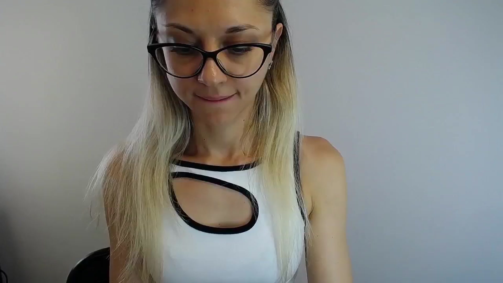 Gallery image thumbnail from Sunshine_alis's myfreecams stream on, 07/09/2024, 14:31 image 18 of 20