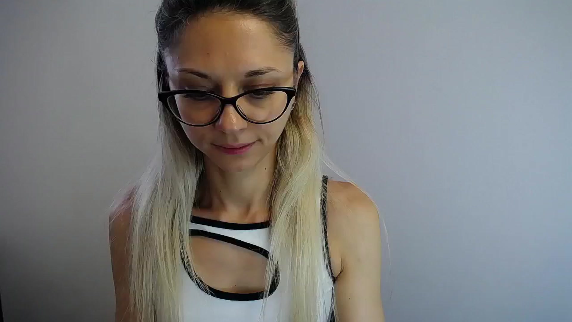 Gallery image thumbnail from Sunshine_alis's myfreecams stream on, 07/09/2024, 15:07 image 11 of 20