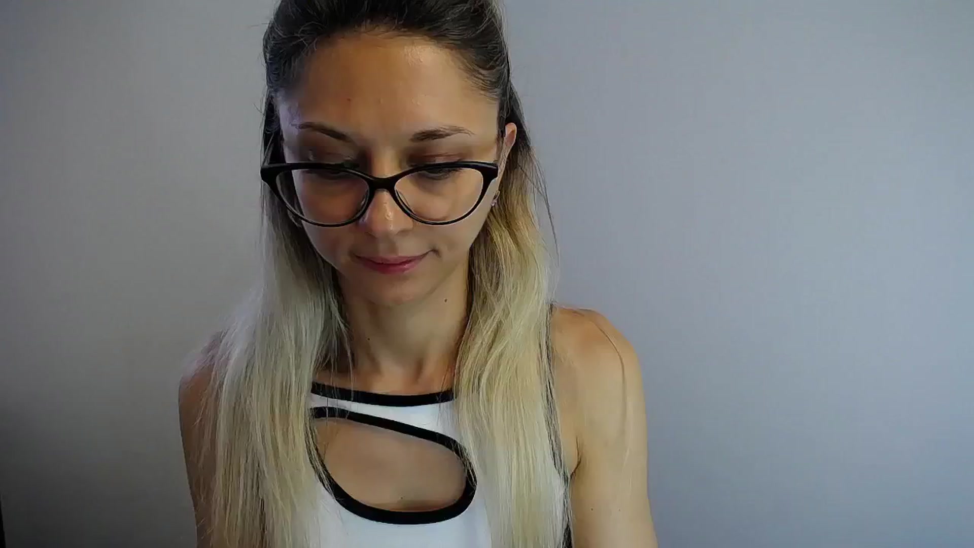 Gallery image thumbnail from Sunshine_alis's myfreecams stream on, 07/09/2024, 15:07 image 19 of 20