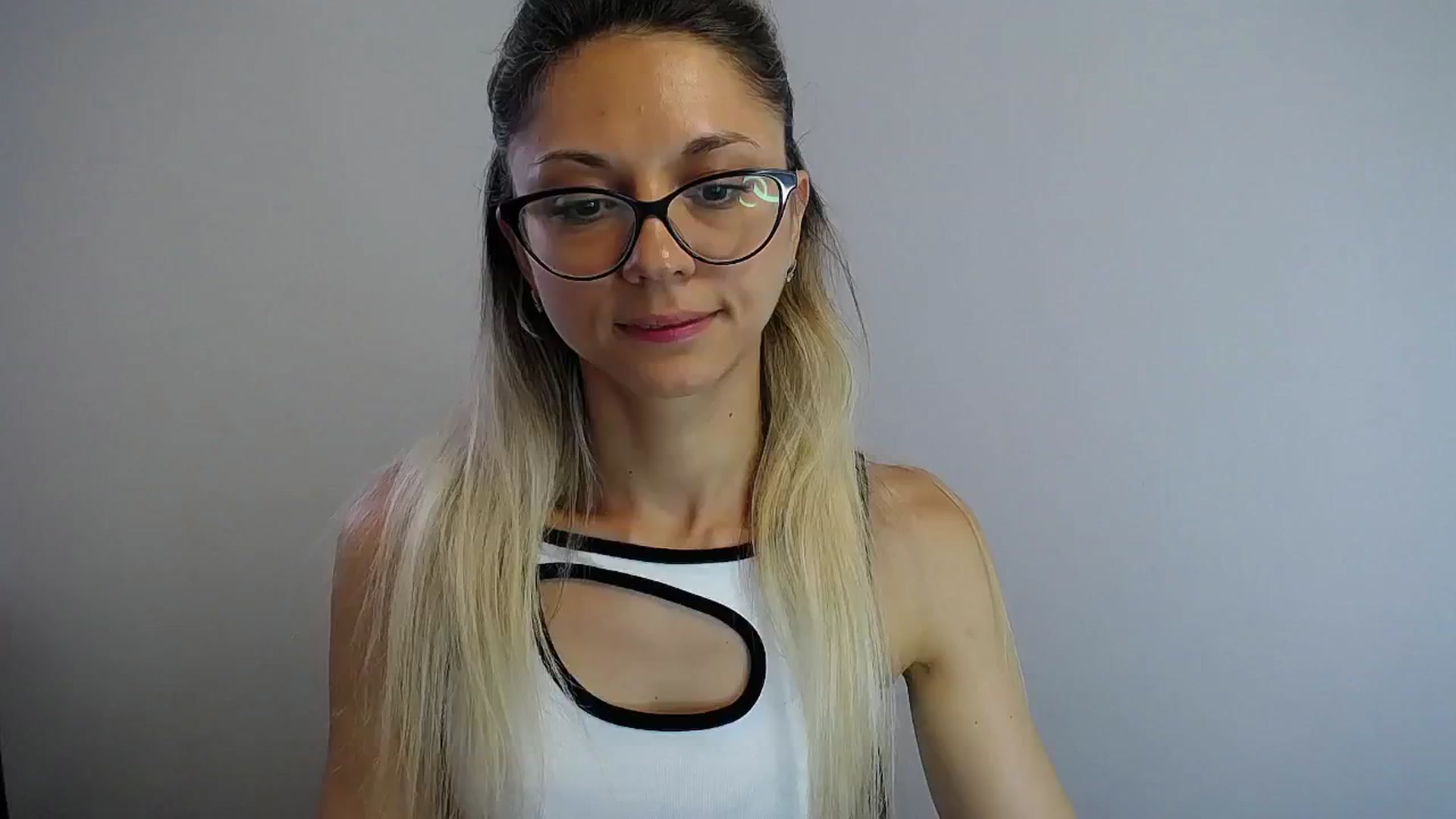 Gallery image thumbnail from Sunshine_alis's myfreecams stream on, 07/09/2024, 15:07 image 13 of 20