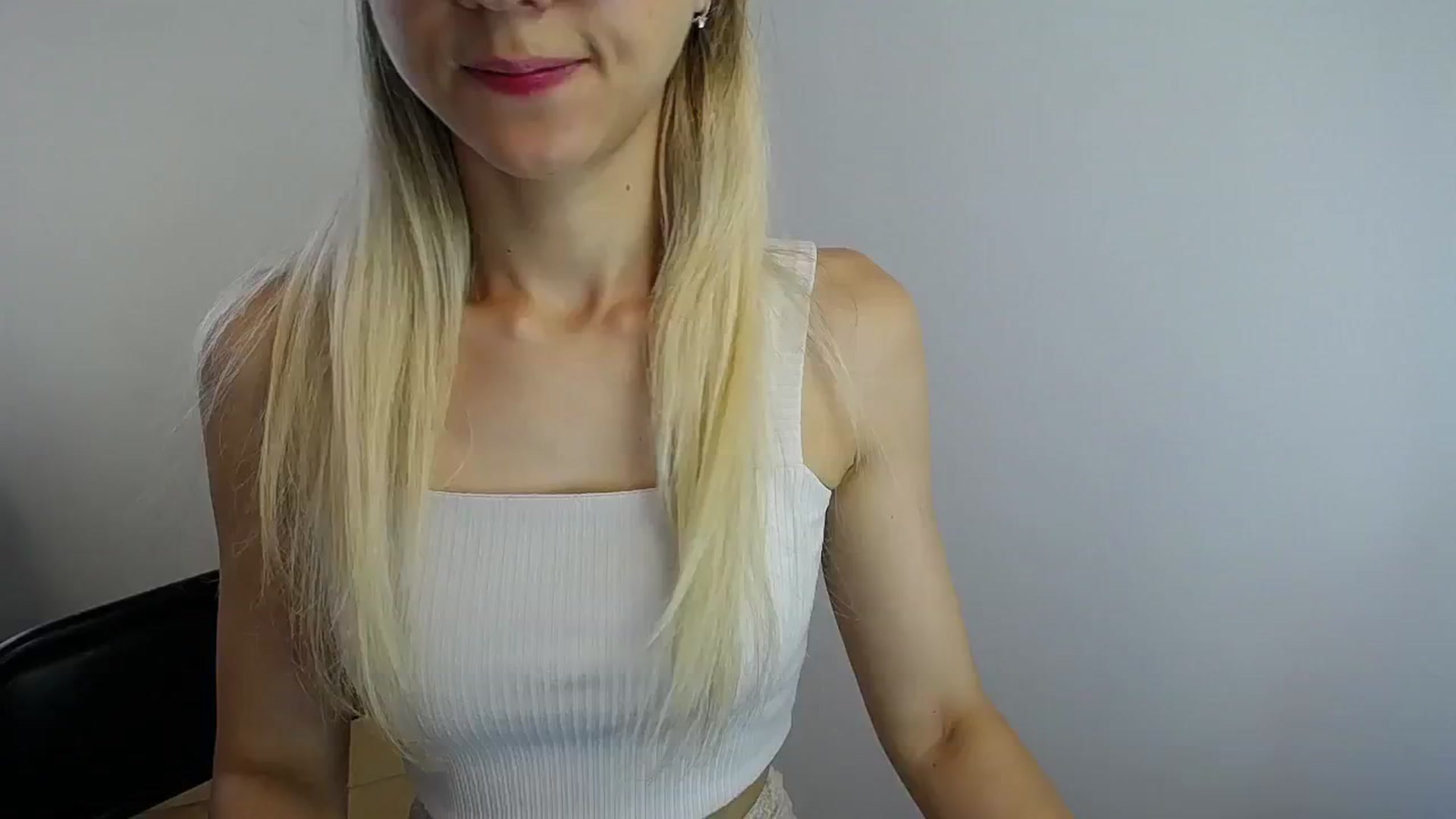 Gallery image thumbnail from Sunshine_alis's myfreecams stream on, 07/10/2024, 10:19 image 15 of 20