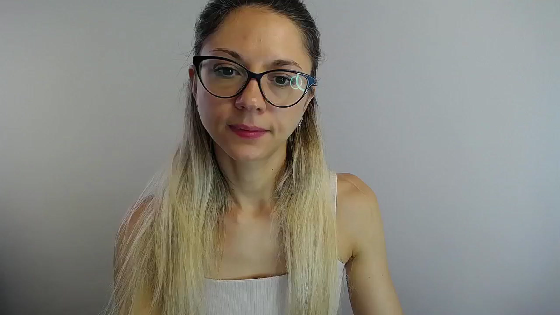Gallery image thumbnail from Sunshine_alis's myfreecams stream on, 07/10/2024, 10:19 image 8 of 20