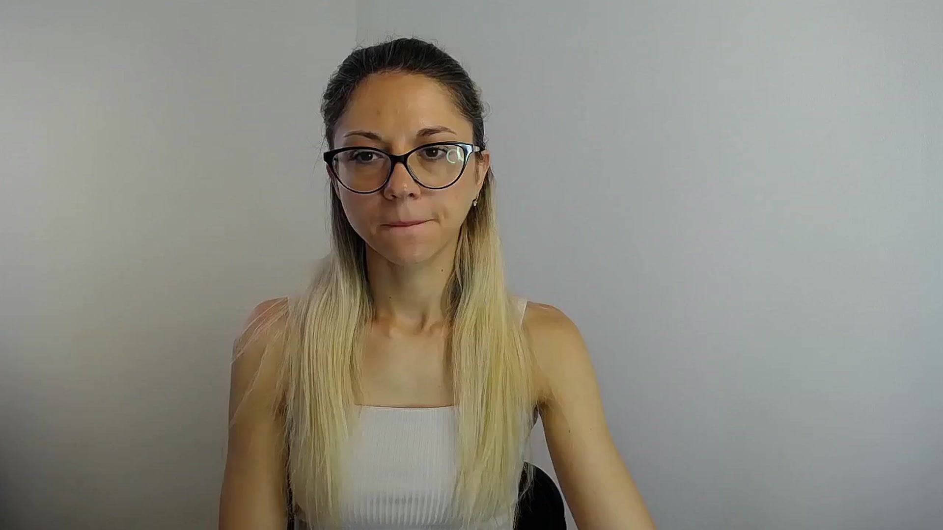 Gallery image thumbnail from Sunshine_alis's myfreecams stream on, 07/10/2024, 10:19 image 5 of 20