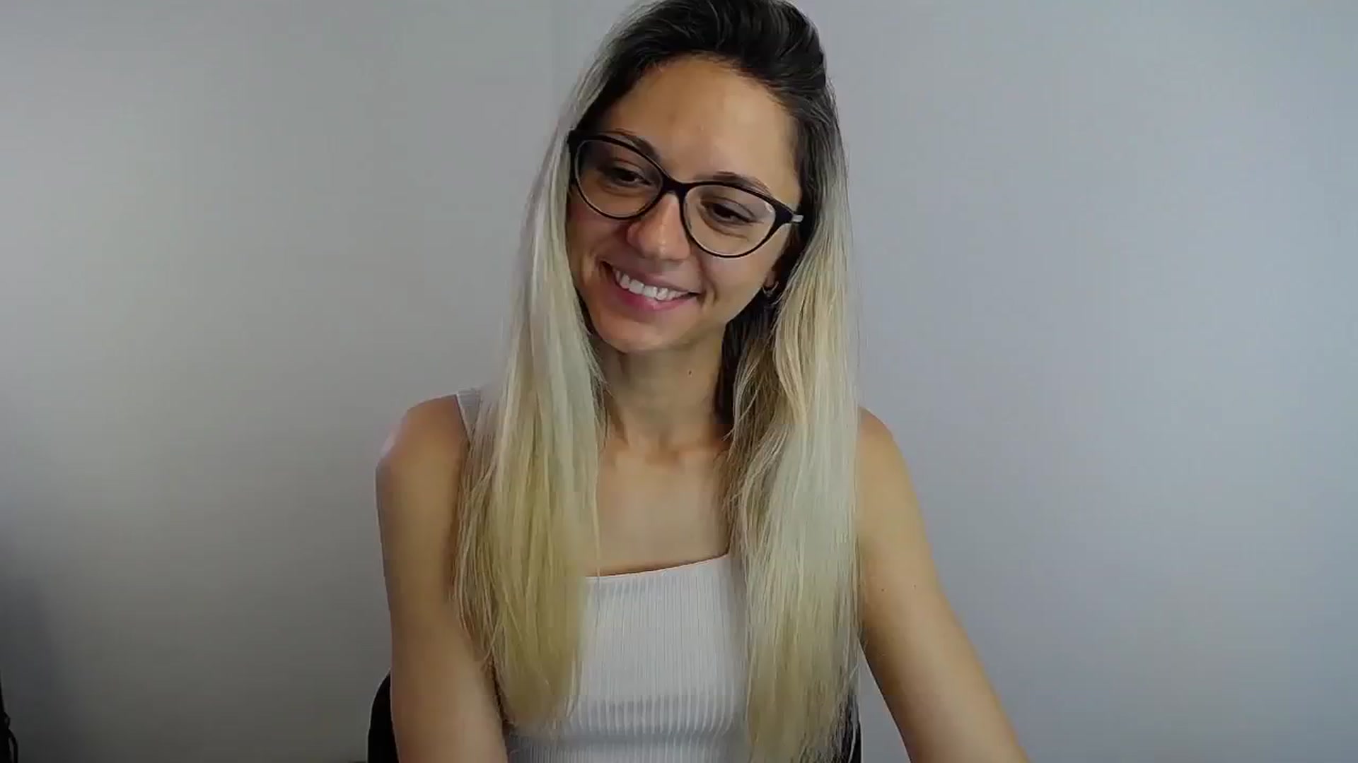 Gallery image thumbnail from Sunshine_alis's myfreecams stream on, 07/10/2024, 11:20 image 7 of 20