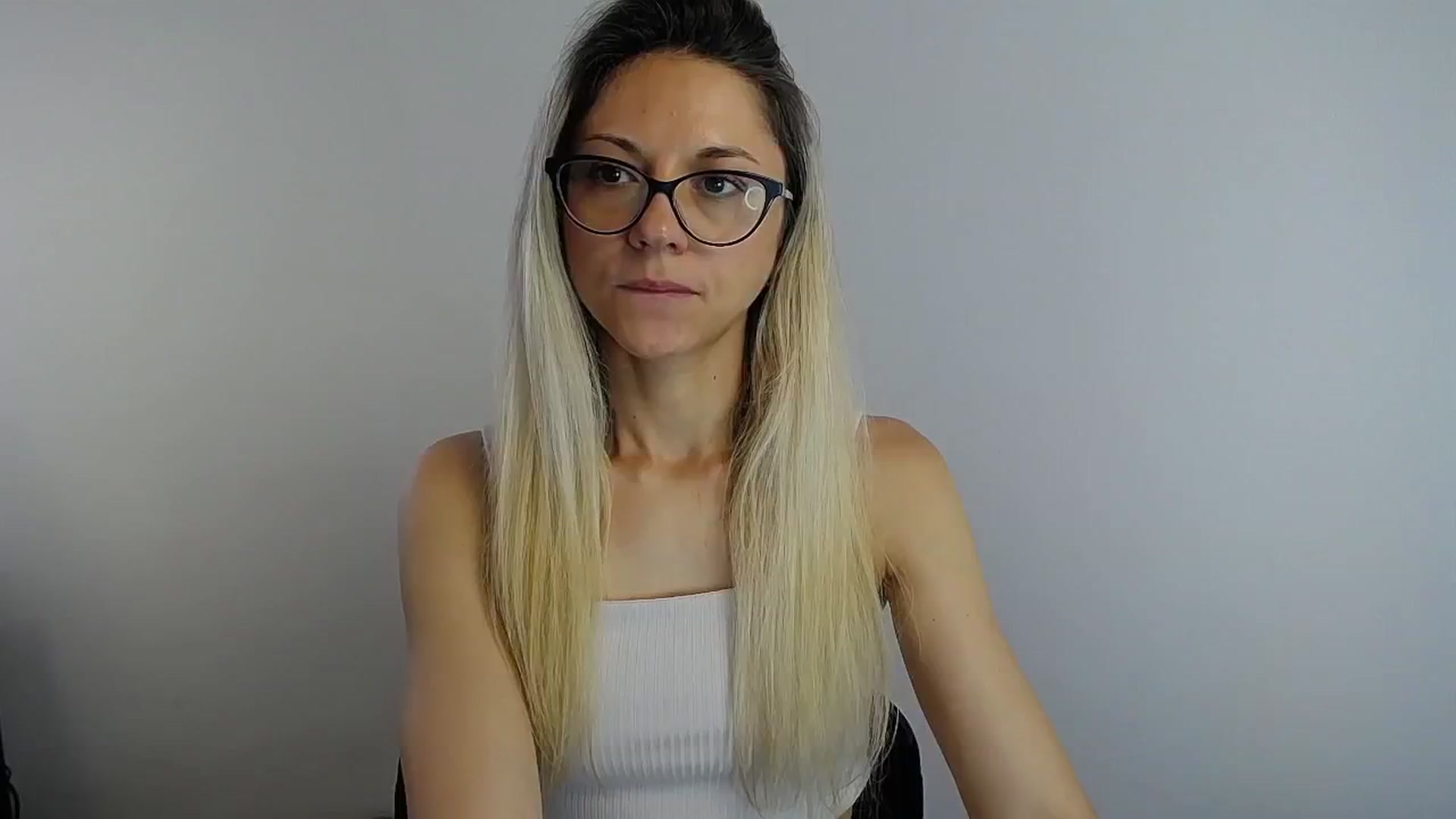 Gallery image thumbnail from Sunshine_alis's myfreecams stream on, 07/10/2024, 11:20 image 2 of 20