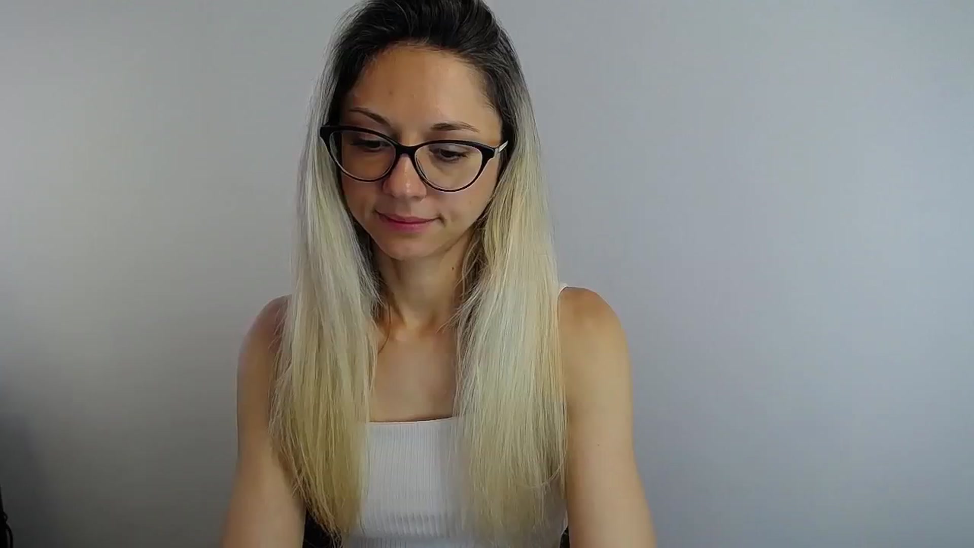 Gallery image thumbnail from Sunshine_alis's myfreecams stream on, 07/10/2024, 11:20 image 8 of 20