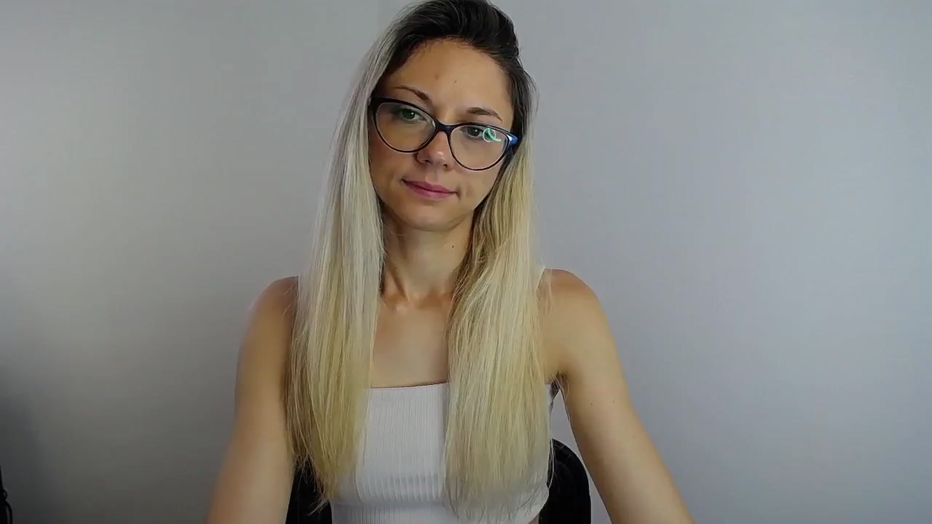 Gallery image thumbnail from Sunshine_alis's myfreecams stream on, 07/10/2024, 11:20 image 3 of 20