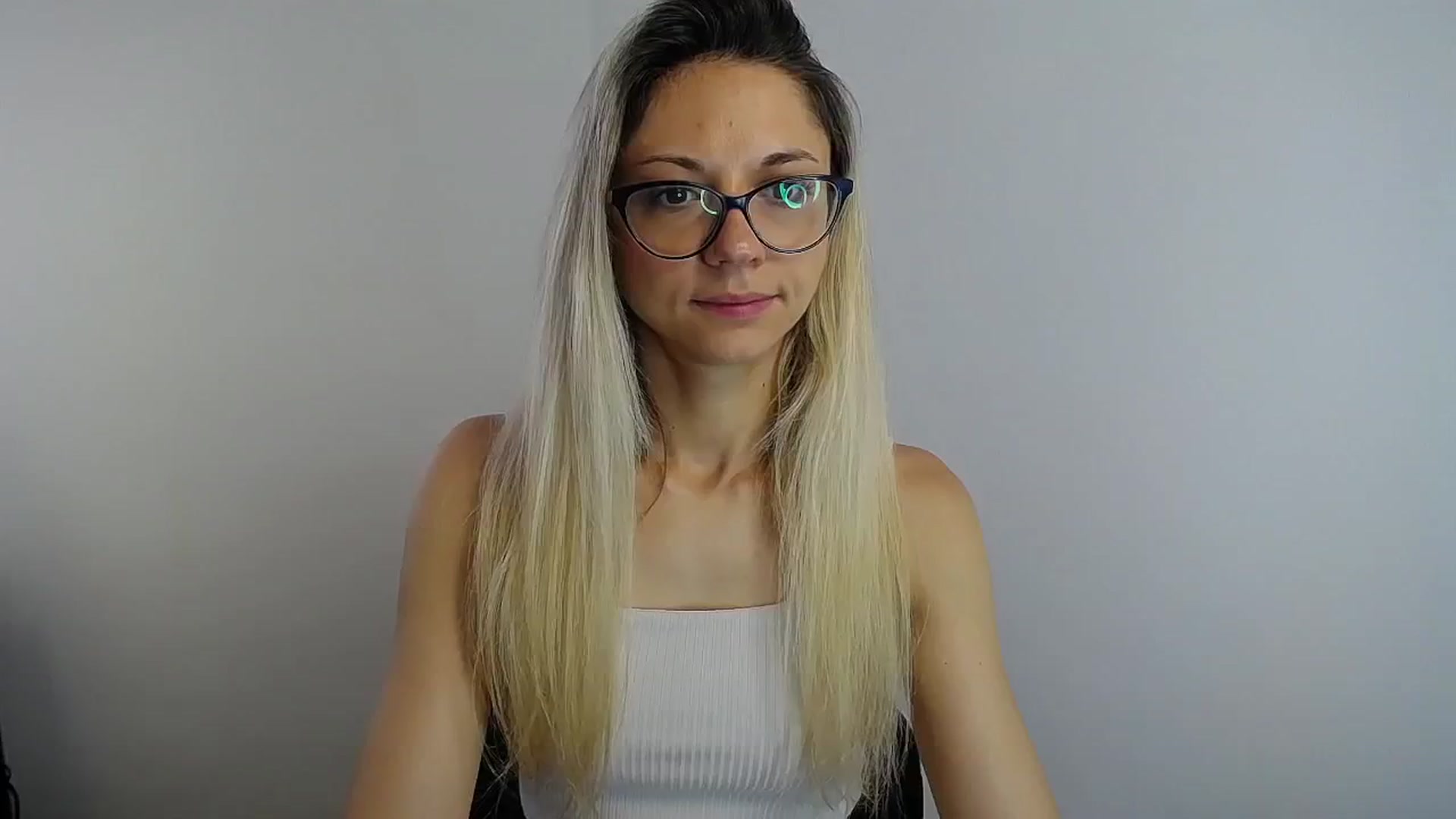 Gallery image thumbnail from Sunshine_alis's myfreecams stream on, 07/10/2024, 11:20 image 10 of 20