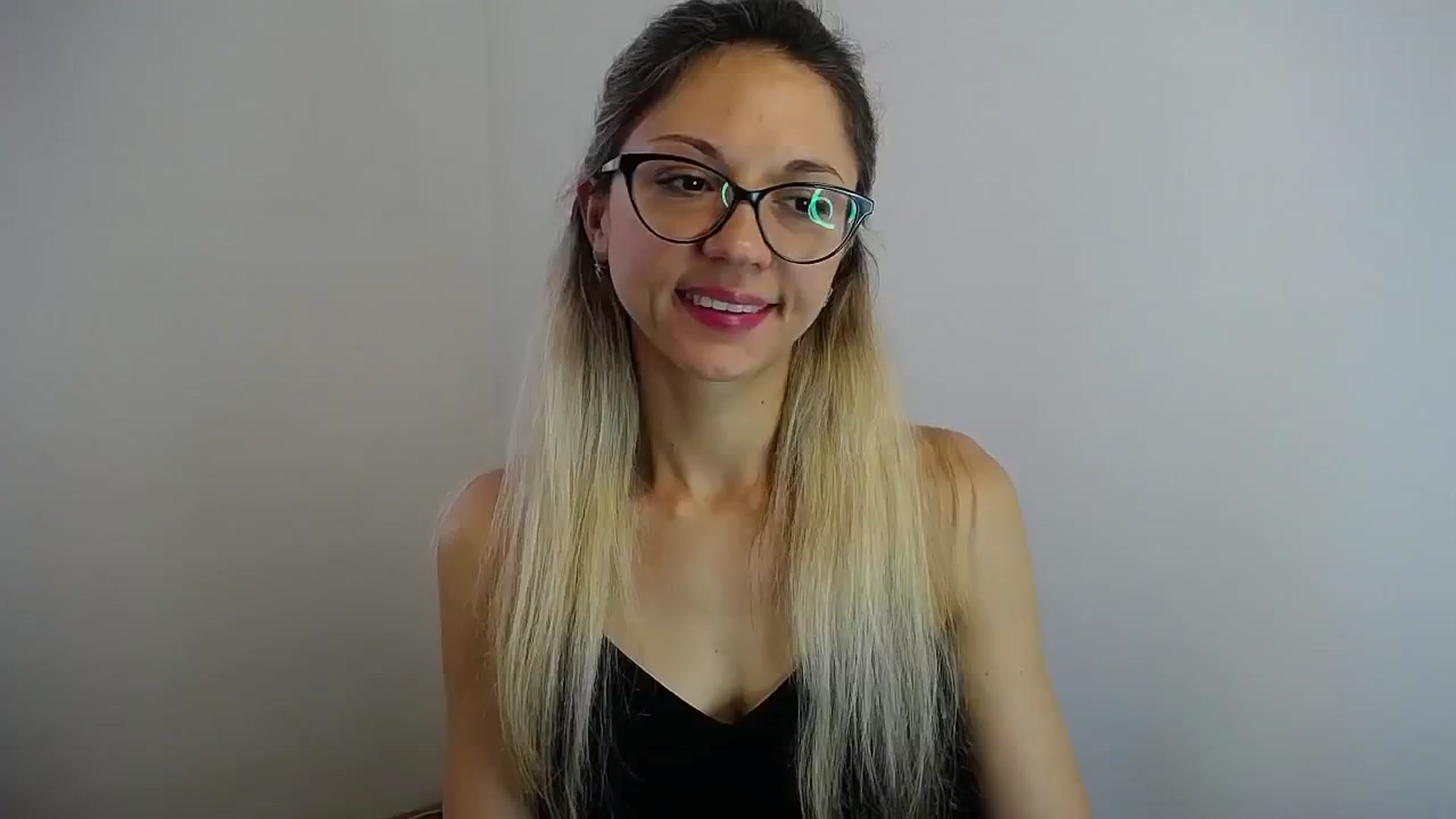 Gallery image thumbnail from Sunshine_alis's myfreecams stream on, 07/11/2024, 12:12 image 1 of 20