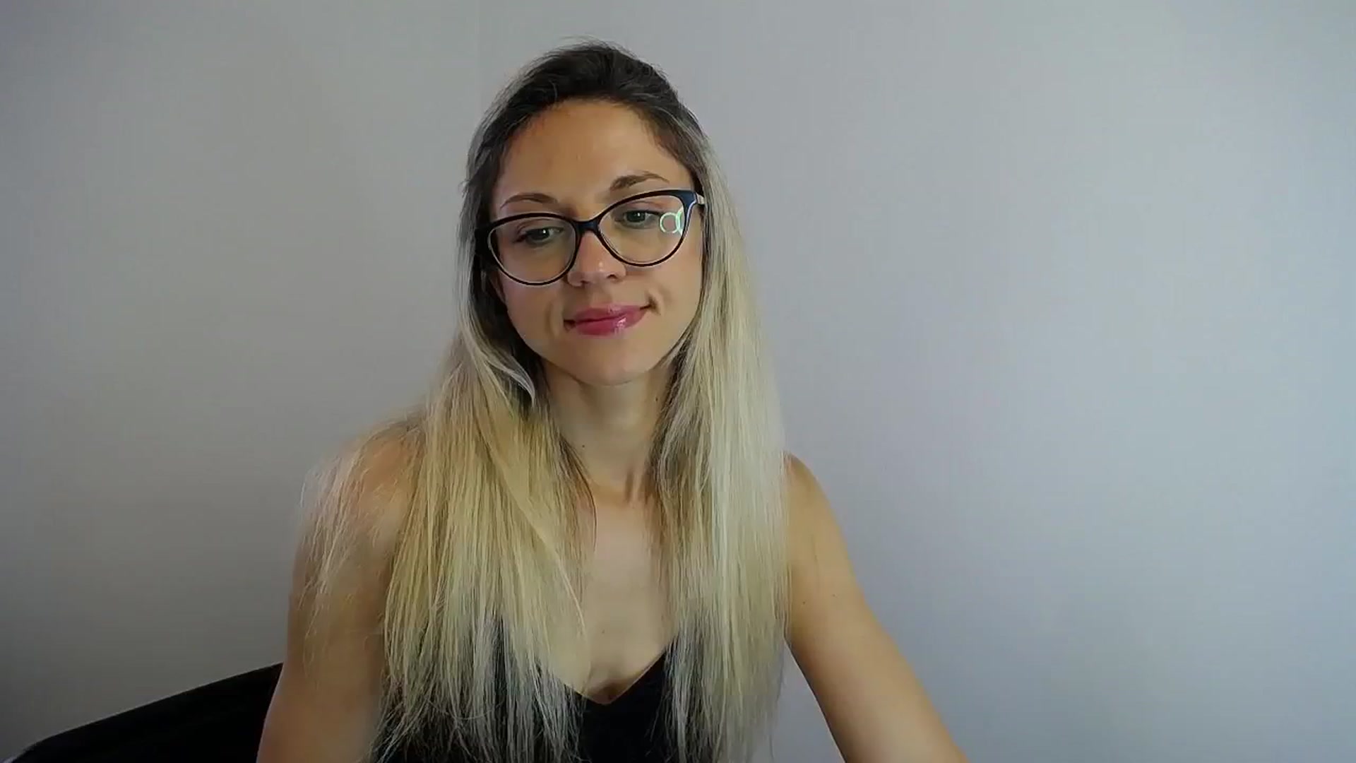 Gallery image thumbnail from Sunshine_alis's myfreecams stream on, 07/11/2024, 12:53 image 12 of 20