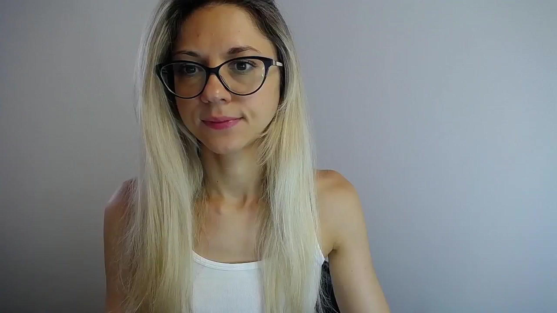 Gallery image thumbnail from Sunshine_alis's myfreecams stream on, 07/12/2024, 10:45 image 1 of 20