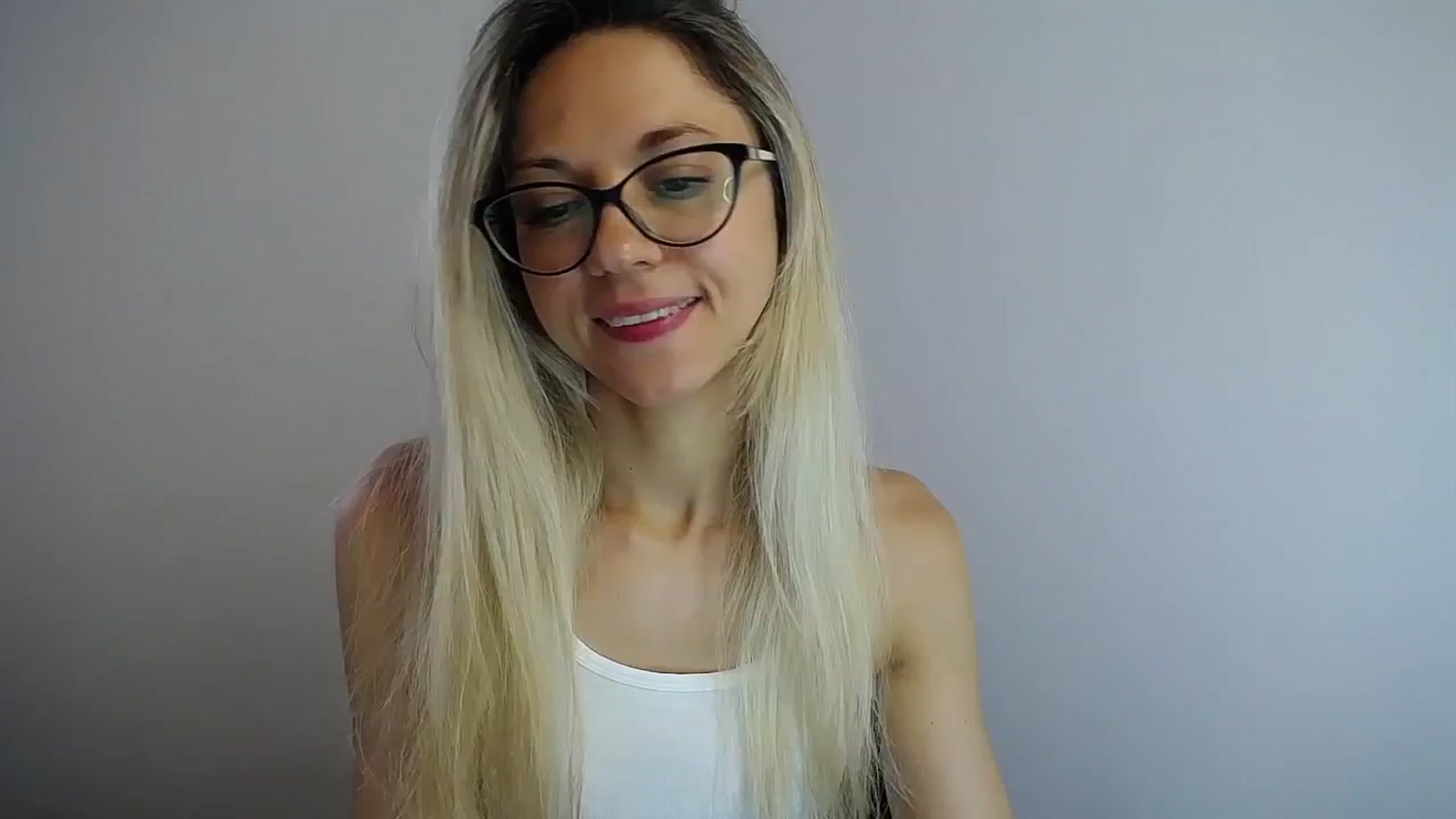 Gallery image thumbnail from Sunshine_alis's myfreecams stream on, 07/12/2024, 10:45 image 5 of 20