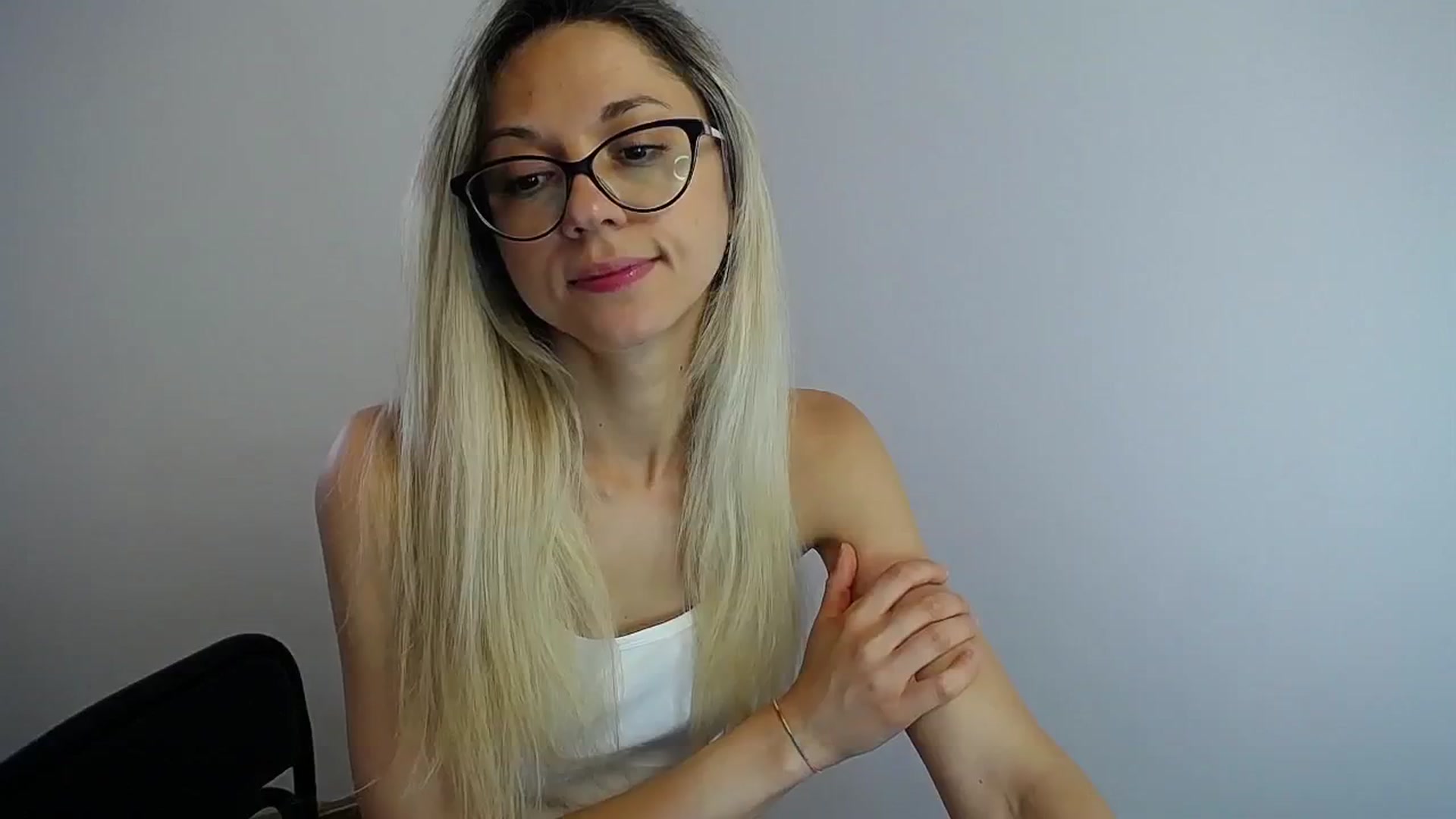Gallery image thumbnail from Sunshine_alis's myfreecams stream on, 07/12/2024, 12:59 image 8 of 20