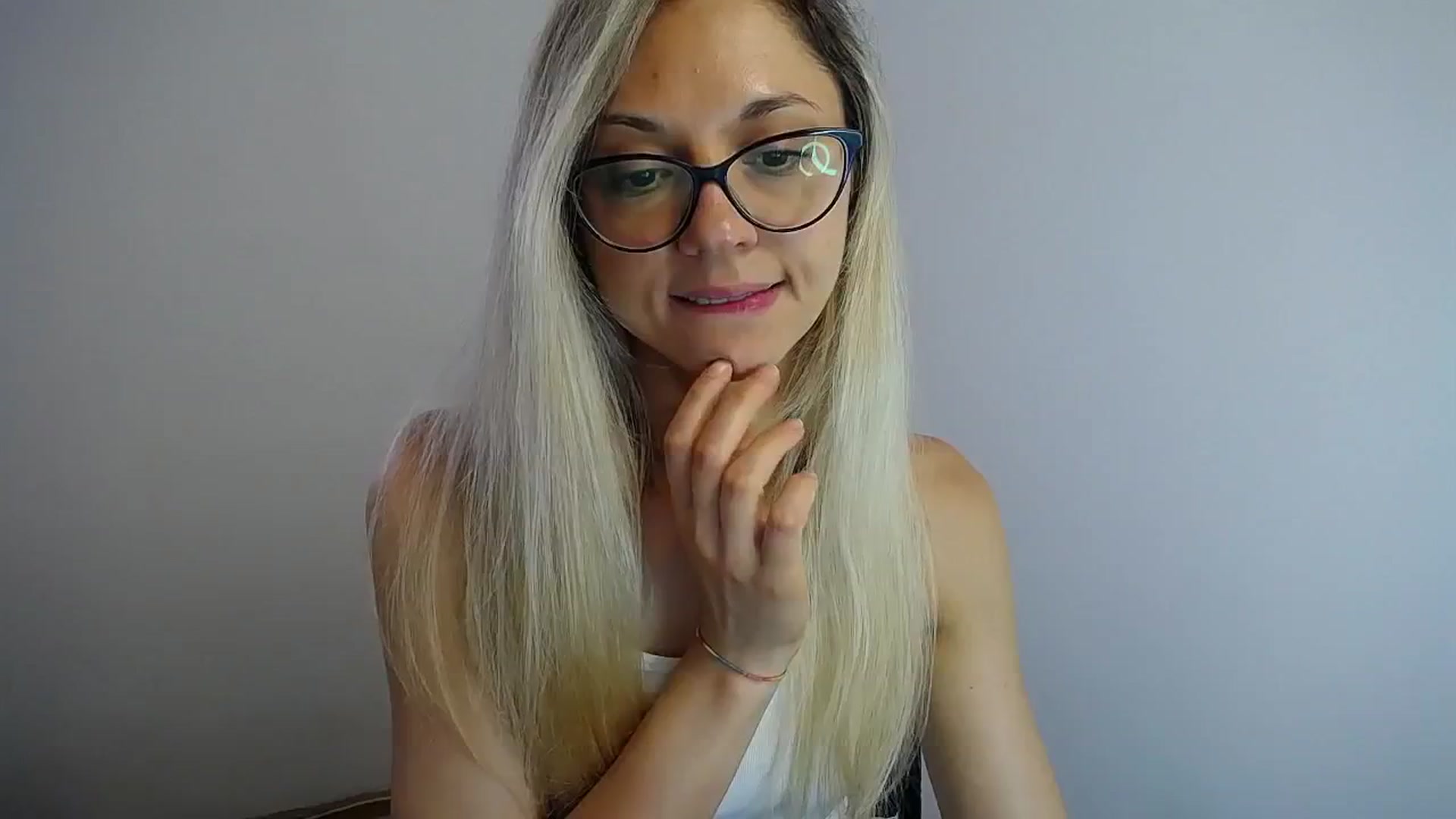 Gallery image thumbnail from Sunshine_alis's myfreecams stream on, 07/12/2024, 12:59 image 6 of 20
