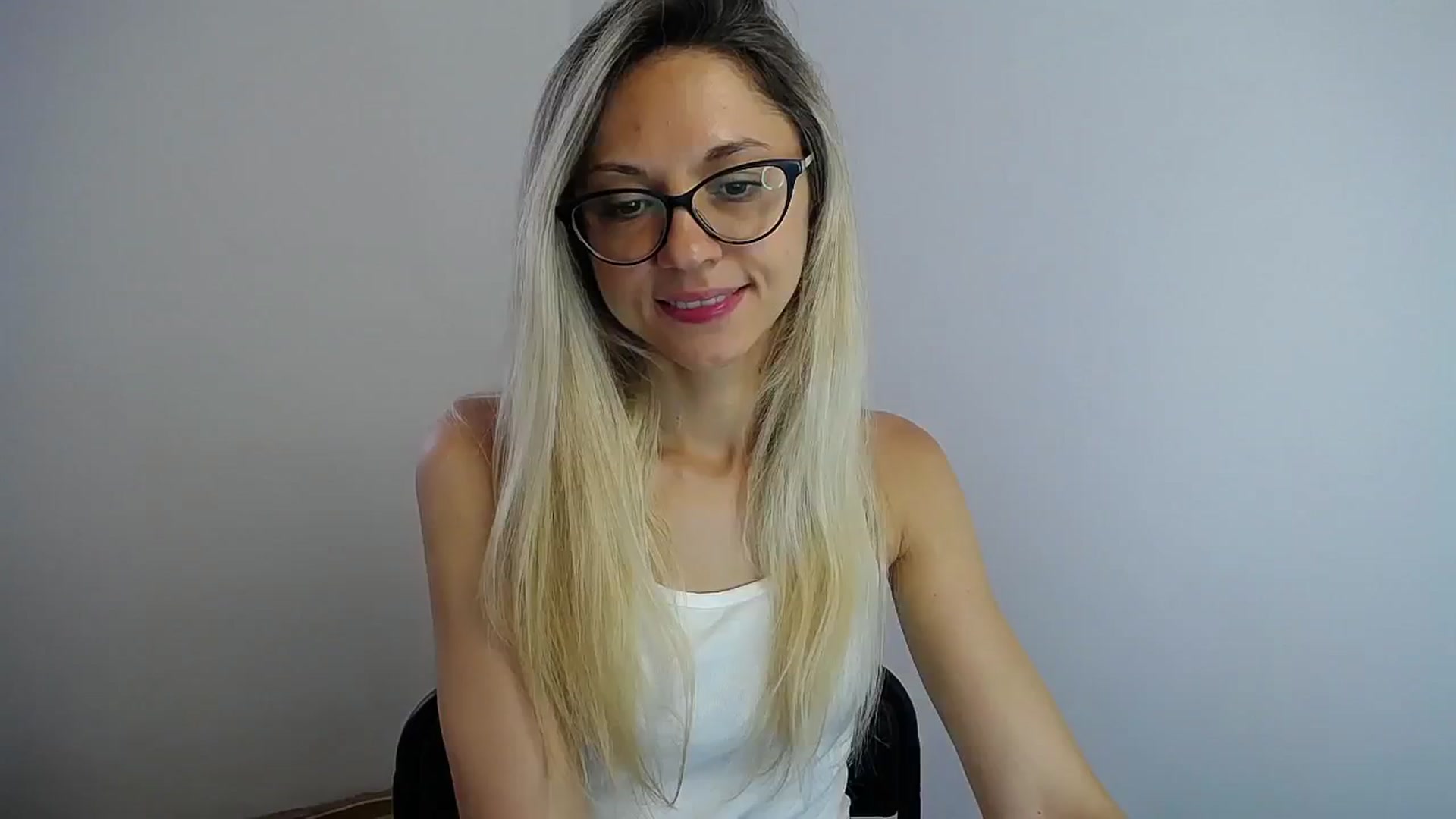 Gallery image thumbnail from Sunshine_alis's myfreecams stream on, 07/12/2024, 12:59 image 1 of 20