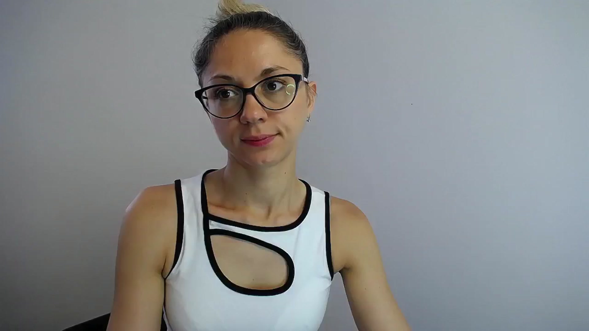 Gallery image thumbnail from Sunshine_alis's myfreecams stream on, 07/13/2024, 12:11 image 9 of 20