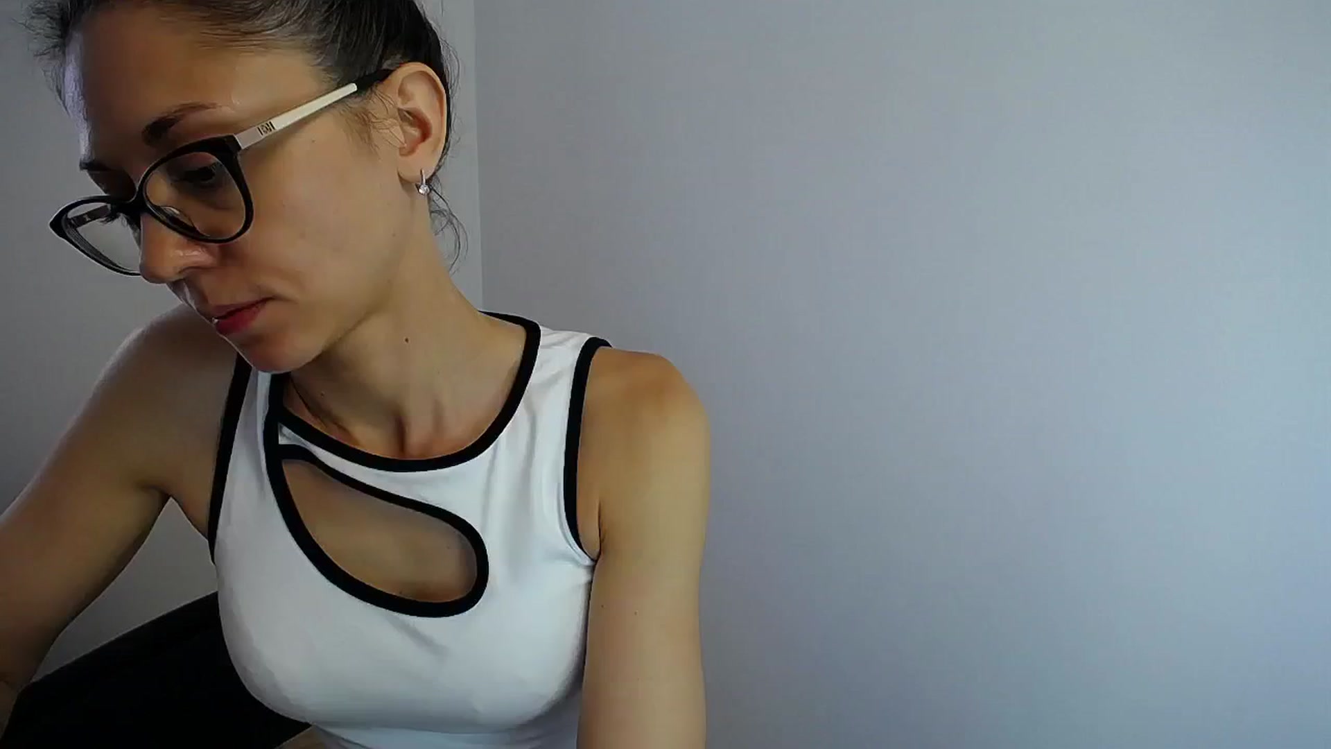 Gallery image thumbnail from Sunshine_alis's myfreecams stream on, 07/13/2024, 14:06 image 12 of 20